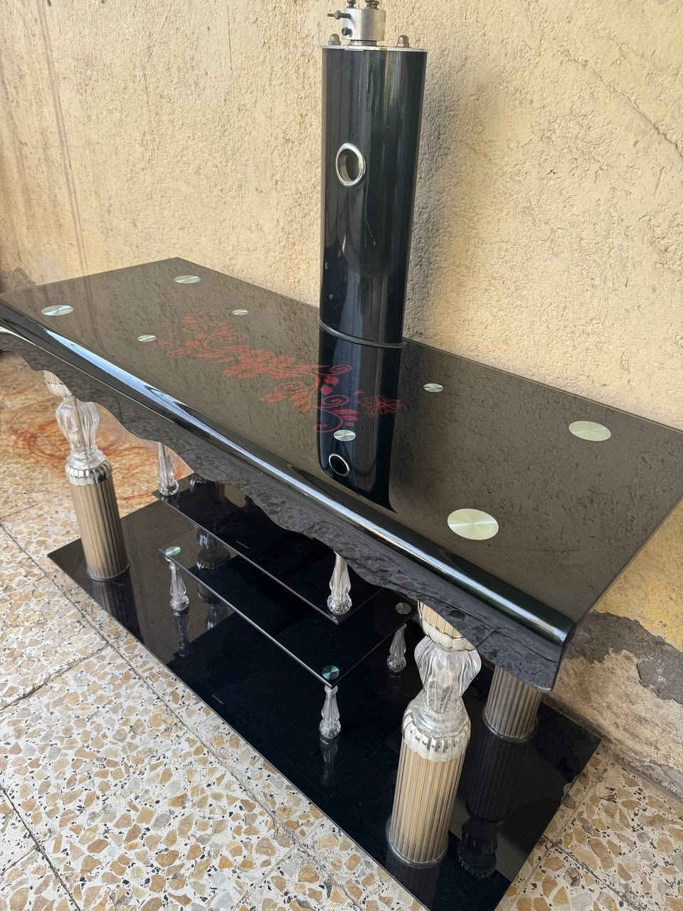 ميز تلفزيون • زجاج • بدون خدوش