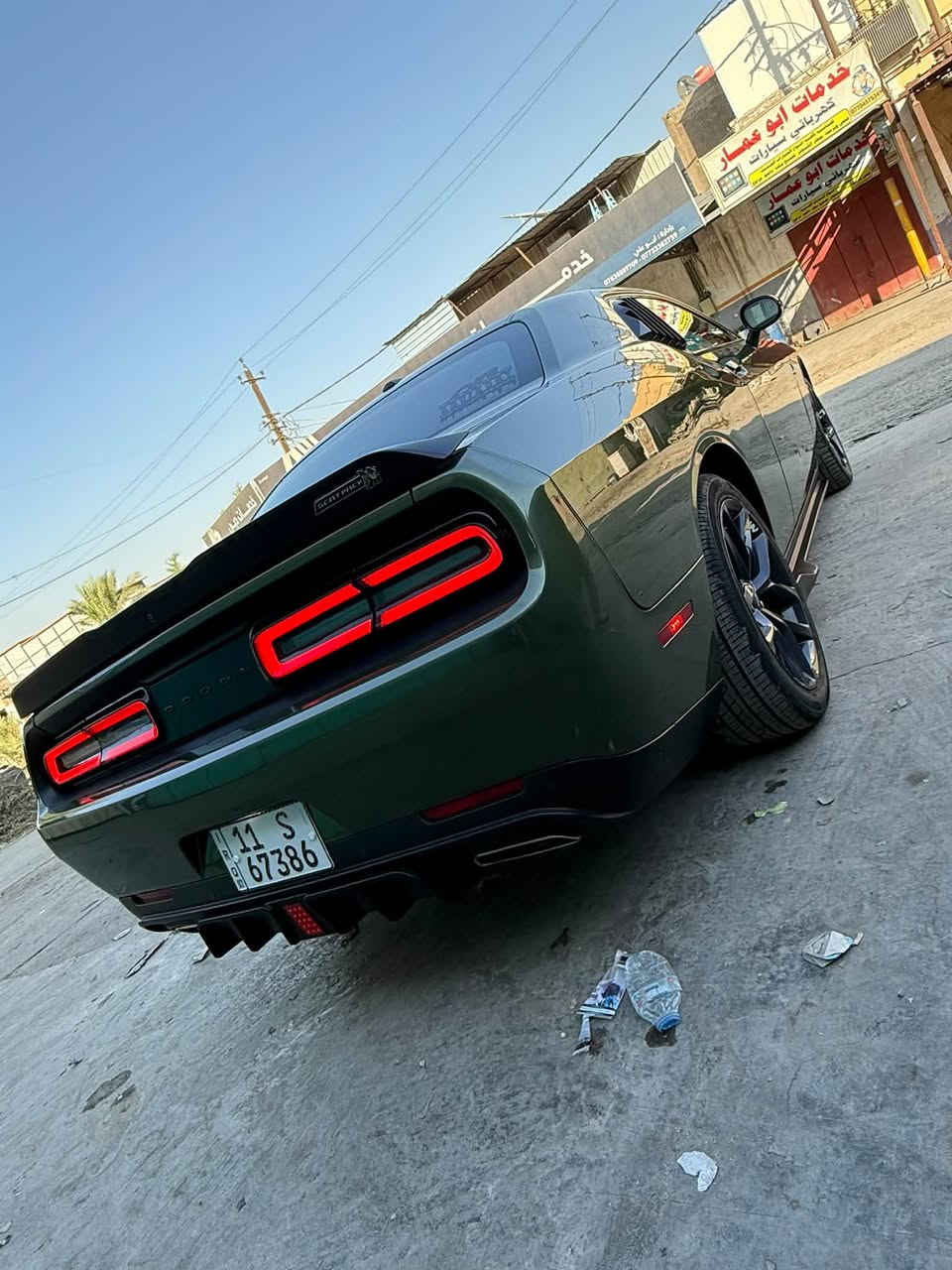 السلام عليكم
جالنجر 6 سلندر 2021 sxt
مواصفات السيارة معروفة    
بصمة ابواب وتشغيل
تشغيل عن بعد
شاشه كار بلي صغيرة 
كشن كهرباء
عليها سوارات متغير بالمازدات
كاملة وجاهزة 
كير ومكينة كفالة
ماشية 72,000mi
 صدر امامي وخلفي جديد
السيارة جاهزة وما ناقصها لو برغي
حادثها جاملغ عكس السايق وبنيد
وبالعراق بيها صبغ جاملغ خلفي جهة السايق
يعني ٣ قطع صبغ

راسلني ع الواتس اب ادزلك صور الحادث
مكاني بغداد
السعر ١٦٠ وبيها مجال بسيط حك الجية

***********

نص مكتوب في الصور:
- العراق ***********