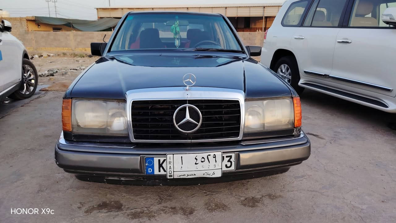 مارسدس دب موديل ١٩٩١ كير ومحرك ففتي ٣ الاف مكفولات حدادية جديدة وتخم تاير وباتري جديد بيهه كشن السايق كهرباء وجام كله كهرباء قاعدة وحدة مصلحة وصبغ حزام السيارة سنوية ل٢٩
مكاني دوانية ***********
السعر ٥٢ وبيه مجال قليل.
