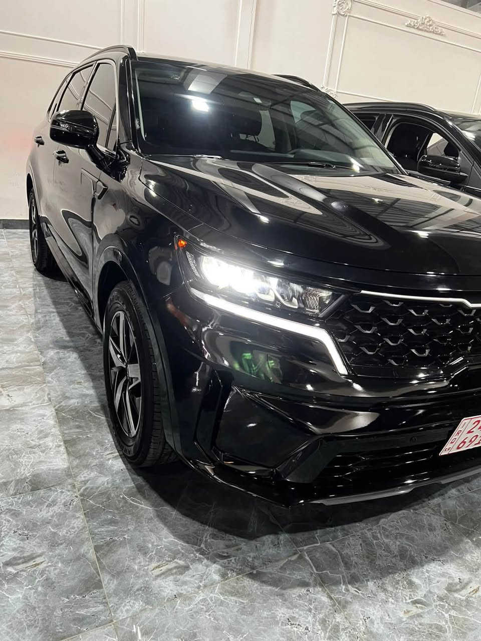 ⸻

🚗  Kia Sorento 2023 (VIN: 5XYRL4LC5PG219343)

للبيع: كيا سورينتو 2023 – فئة S
بسعر  مناسب 

🔹 المواصفات الأساسية:

 • محرك 2.5 لتر بنزين

 • ناقل حركة أوتوماتيك

 • دفع أمامي FWD

 • شاشة كبيرة + كاميرا خلفية

 • 3 صفوف مقاعد – 7 ركاب

 • نظام أمان كامل (Airbags – ABS)

 • كروز كونترول

 • سنسرات خلفية

 • دخول وتشغيل بدون مفتاح (Keyless)

 • تكييف أمامي وخلفي

 • جنط ألمنيوم

🎨 اللون الخارجي: أسود

🪑 الداخلية: أسود

📍 السيارة دخول جديد و رقم کاتی دهوك  

مکان سیارة دهوك 

‎‏‎سیارة بدون رقم تترقم شمالي 

⸻

🛠️ حالة السيارة:

 • صبغة قطعة واحدة فقط

 • الصبغ: جاملخ أمامي جانب نفر

 • باقي السيارة فابريكة بالكامل

⛽ المسافة: 30,000 ميل فقط

📞 للمزيد من المعلومات يرجى الاتصال:

***********
