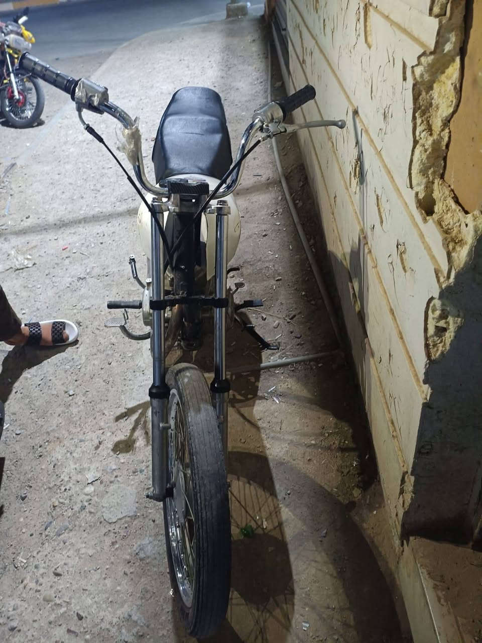 دراجه نامه برو موديل 19دراجه زينه موفد مره نضيفه محرك مابي صوت بس فيلس 275وبي مجال ***********
