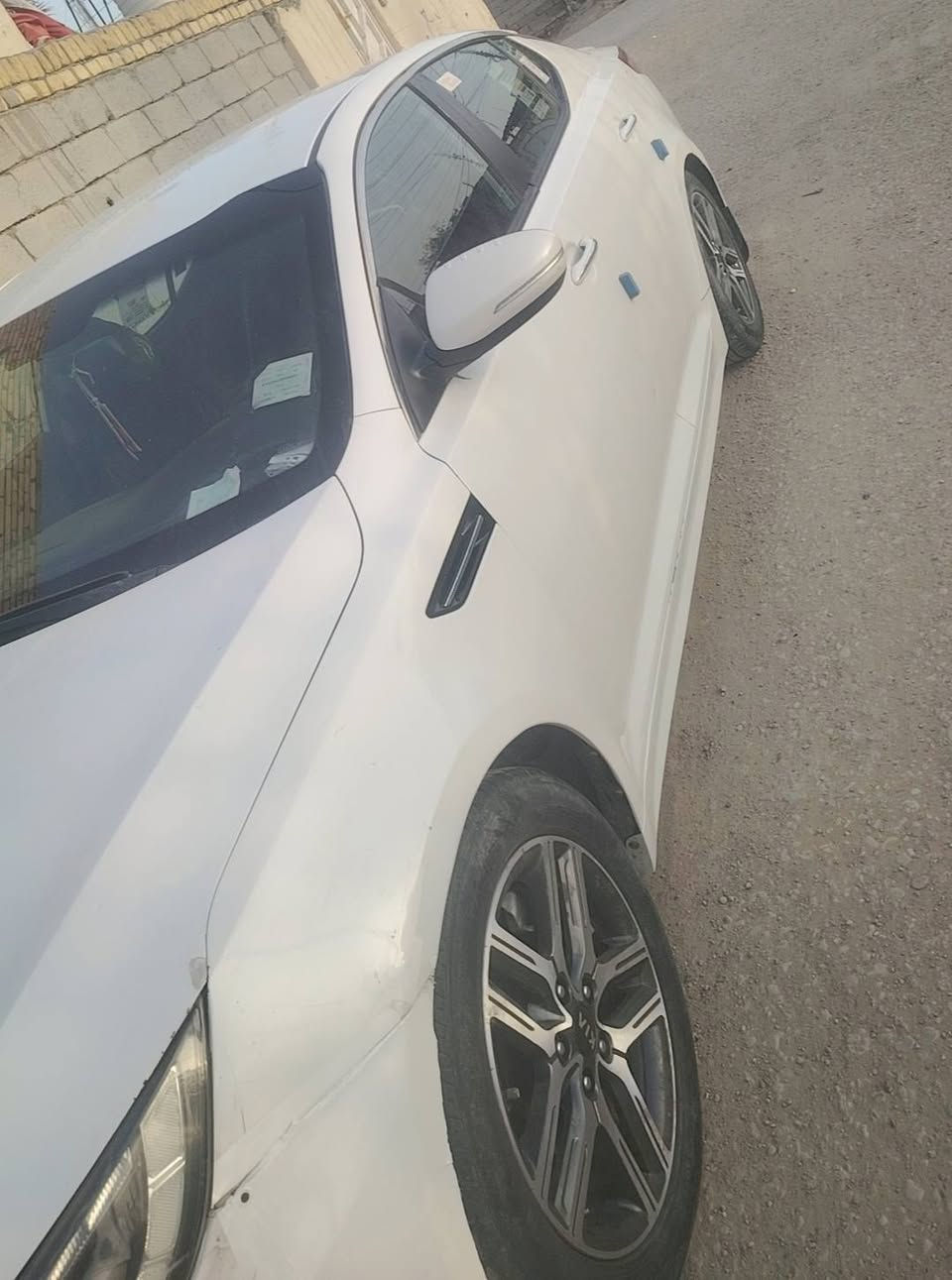 كيا أوبتيما خليجي 2014، شكل 2015  
مكفولة بيها اقل ثلاث أصابع جاملغ امامي طخه  وفحص موجود بالكفاله 
المحرك والكير شرط الفحص  
سيارة خليجي رقم البصرة  
التبريد شغال، كمبريسر ورديتر جدد  
شاشة، تحكم مرايات، تحكم كشن  
السعر 145 ورقة وبيها مجال للشراي
مكان السياره الناصريه ***********واساب
