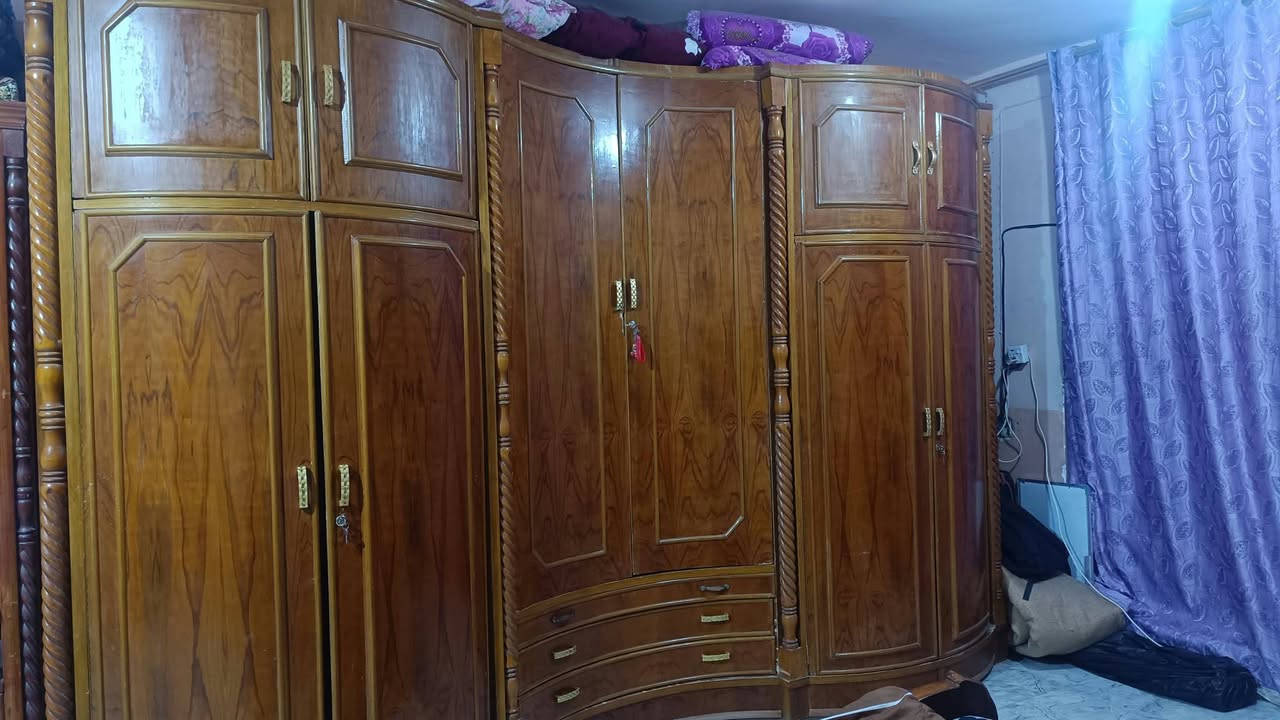 غرفه تسكام صاج داخل وخارج النوع الثقيل ام السته طابقين ظهر جرجوبه دنگ لوي وتوج زان مصري مكاني محاويل للاتصال ع الرقم ***********
