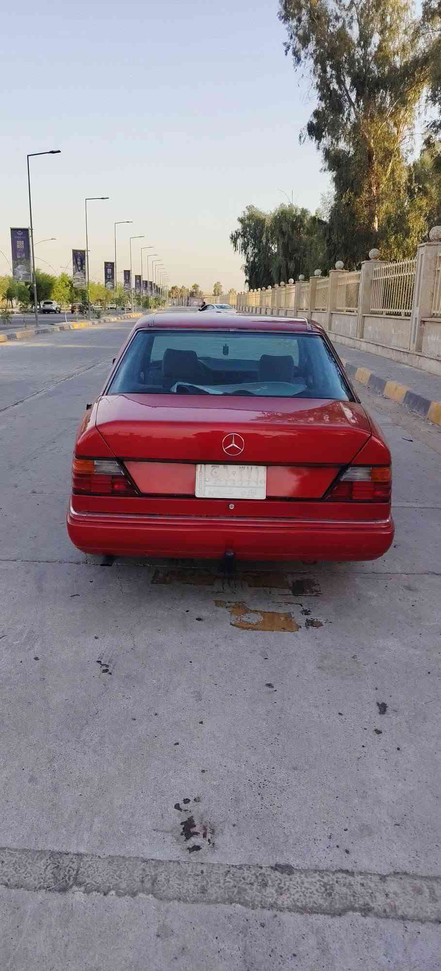 السلام عليكم مارسدس دب للبيع موديل 1991 كير محرك شرط محرك بطه تبريد شغال سياره متعوب عليها صبغ عام جماليه بدون ضرر 
السعر 60 وبيها مجال لشاري 
***********
