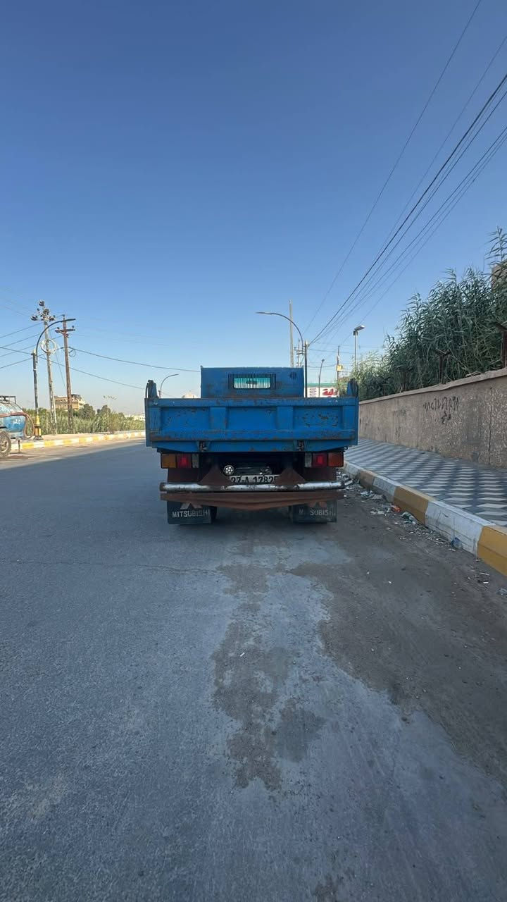 السلام عليكم كنتر البيع شاصي مكفول مكينه ١٠٨ يعني ٣٣
الناصريه الرفاعي رقم صاحب السيارة مكلف بل نشر ***********
