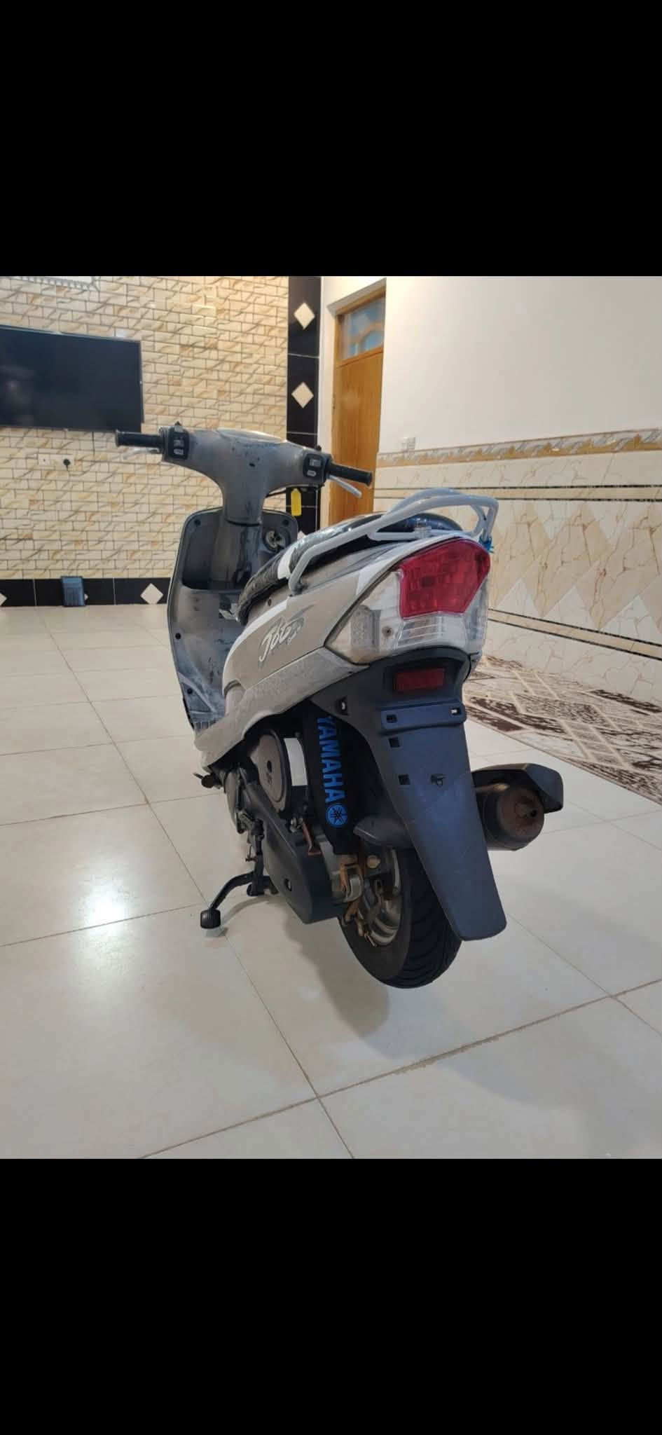 دراجه للبيع كفاله عامه من البرغي للبرغي صاله ٦أيام من طالعه من لوكيل   السعر مليون وميه وبيه مجال ***********
