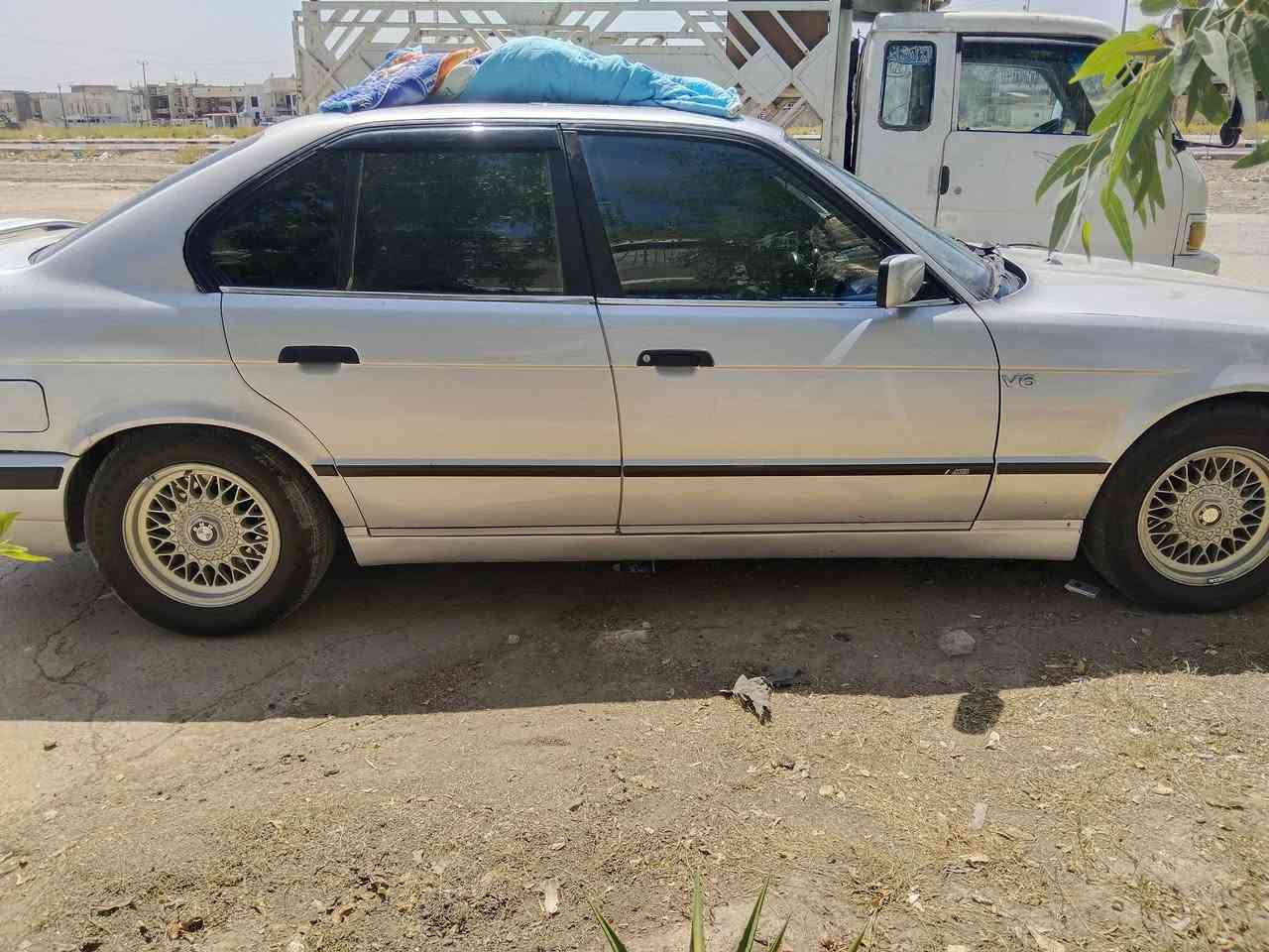 السلام عليكم
بي ام ٥٢٥ مسكر 
رقم انبار 
داخل جلد كير اوتوماتيك
سياره بيها نواقص بسيطه
 موديل ١٩٩٣
شرط راعيها يريد تحويل
السعر ٥٠ وبيها مجال 
الرقم ***********
