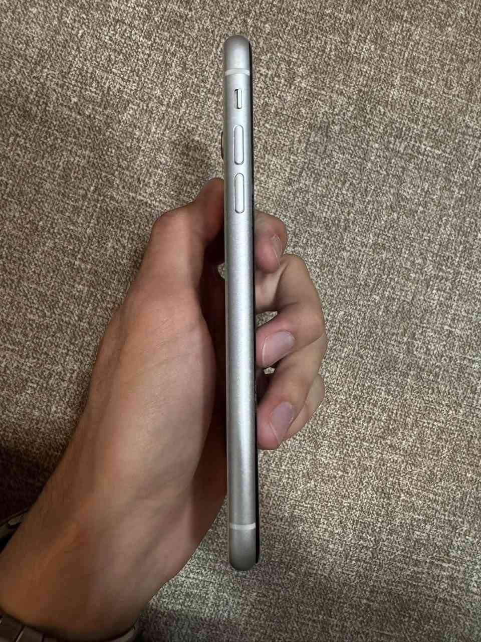 ايفون xr للبيع
بطارية 80
ذاكرة 128gb
جهاز نضيف مثل ما واضح بالصور
شاشة مبدلة اصلية
سعر 120 الف
مكاني موصل 
للاستفسار تواصل واتس اب على الرقم:
***********
***********

نص مكتوب في الصور:
- 8:00 82 Battery Battery Health & Charging Phone batteries, like all rechargeable batteries, are consumable components that become less effective as they age. Learn more... 80% Maximum Capacity This is a measure of battery capacity relative to when it was new. Lower capacity may result in fewer hours of usage between charges. Peak Performance Capability Your battery is currently supporting normal peak performance. Optimized Battery Charging To reduce battery aging, iPhone learns from your daily charging routine so it can wait to finish charging past 80% until you need to use it. Optimized Battery Charging is off until 6:00 AM.
- 8:01 82 < Back iPhone Storage 23.23 GB of 128 GB used iPhone 104.77 GB Applications iOS System Data RECOMMENDATIONS Enable iCloud Photos Automatically upload and safely store all your photos and videos in iCloud so you can browse, search, and share from any of your devices. Enable Offload Unused Apps Automatically offload unused apps when you're low on storage. Your documents & data will be saved. Size < TikTok Last used: 21/03/2026 1.32 GB > Gmail Last used: 17/03/2026 700 MB > Instagram Last used: 21/03/2026 524.7 MB >