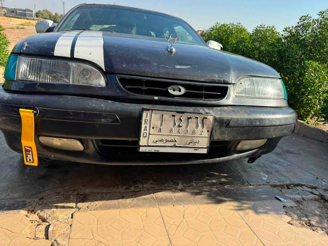 سلام عليكم سوناتا تو موديل ١٩٩٤ 
مكينه ٢٠٠٠ 
تبريد ويه لسويج ثلج منضومه كامله شاد 
غرفه جديده من بطاين وارضيه ودشبول جديد وسستم سماعات 
تخم تاير جديد 
باتري جديد هيه ولداينمو 
سياره خير من الله نقصها صدر امامي واكع 
وسنويه ساقطه نهاي شهر سادس يعني صار شهرين 
وصاحبها يدور تحويل 
سعر ٣٧وبيها مجال 

***********
واتساب ***********
