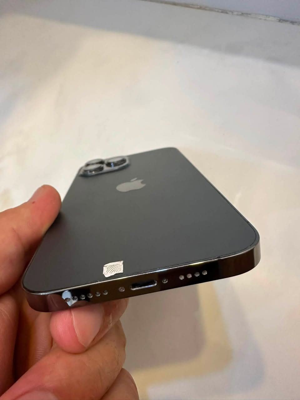 iPhone 13 Pro Max
بطاريه 77 ذاكره 256 

على حاله الوكاله 

السعر 700 وبي مجال بسيط عنواني ديالى
***********
