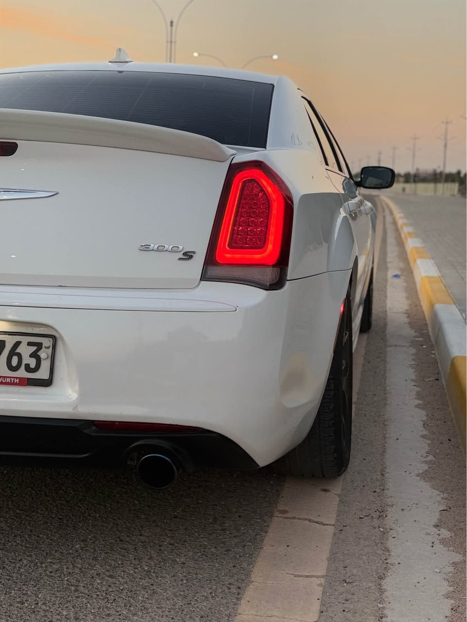 اوباما مديل 17 S كندي ماشيه 94 الف
سياره داخله كلين رقم دهوك سنويه 30
هنا بيها بارد بالجاملغ الامامي جهة السايق
وباب السايق مفتوح
وبيها بارد بالجاملغ الخلفي 
السياره بدون  صبغ 
والسياره بيها ملاحضات حداديه جديده
عداد 260 بنراما معروفه مواصفات الS
السعر 240 وبيها مجال 
***********
عنوان بصره تنومه البصرة, العراق
