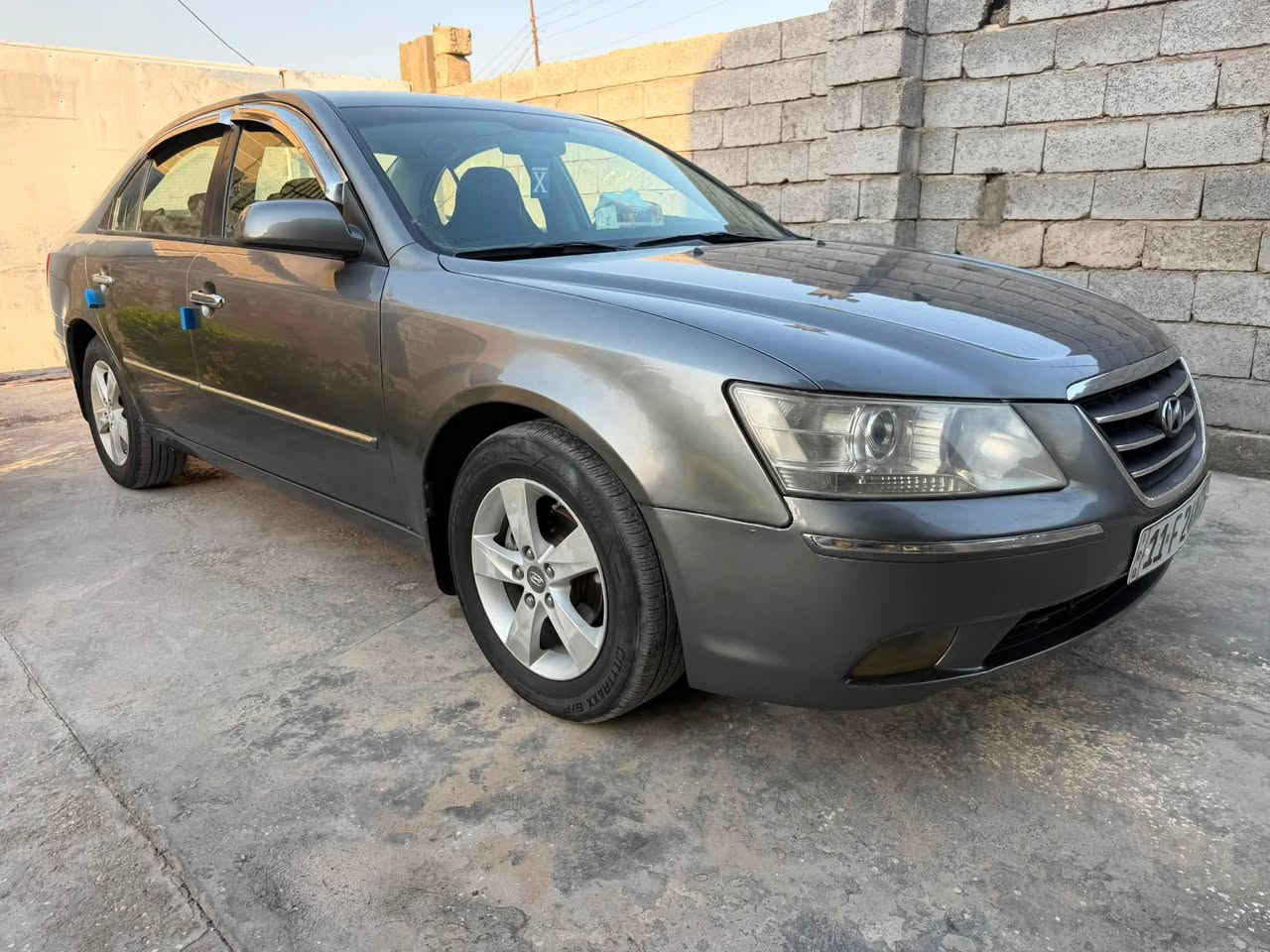 سوناتا ٢٠١٠ بغداد رقم أنكليزي محرك ٢٤٠٠ دوش . وارد أمريكي ضررها قبق جنطة وما مبدل فقط مصلح . السيارة ليبل واحد كلها ولا قطعة مبدلة .. مصبوغة عام اثر جراد والصور القديمة قبل الصبغ موجودة . سيارة مكفولة من الضربة القوية والكص والتبديل . بجم كبس شركة ..دواخل بدون صبغ.. محرك وكير كفالة .. تدفئة تبريد . صدر امامي وخلفي جديد .. خمسة ويل كب .. شاشة وكاميرا . ارضية جلد . كهربائيات كلها شغالة ما عدا الهورن يمكن شريط مايشتغل ..  السعر ٨٩ وبيها مجال .. مكاني بغداد أبوغريب ..
ملاحظة . السيارة باسم صديقي وشرط لازم يحول الي يشتريها بنفس الأسبوع . ما أبيع بدون تحويل

‭***********‬ للاتصال 

‭*********** 
واتساب
