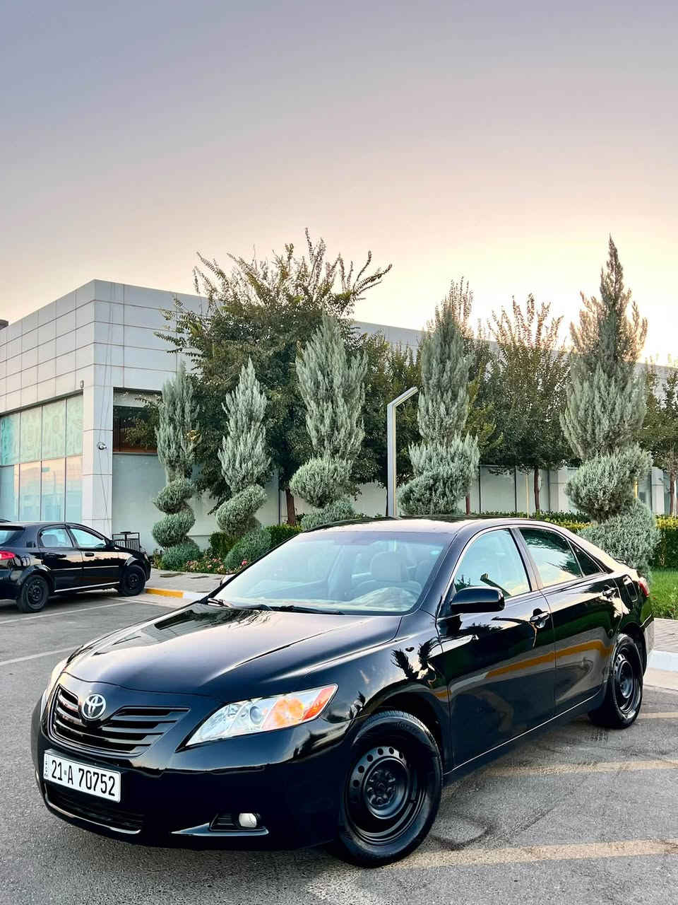 TOYOTA CAMRY- مۆدێل  2009 -
📲 *********** سعر : 105💸 مەجالی تیایە

سەیارەکە زۆر جوانە  
سەیارەکە تەنها پەڵە ساردی  هەیە  بە بێ بۆیاغ  ✈️

مواسەفات   ( ناو زەرد  - کوشن کارەبای  -حاسە  - ڤۆلیۆم   -  تحدید سورعە  - بلاجکتۆر ) 🗼

گێڕ و مەکینە بەشەرت  
   
تەحویل  و غرامە بەشەرت 🇺🇸
شوێن : سلێمانی 🪙

تويوتا كامري  - مۆدێل  2009 -     
📲 *********** سعر : 105💸 و مجال

سيارة حيل حلوة  
سيارة بيها مكان صغير بارد و بدون صبوغ   ❄️
 
مواصفات (     داخل اصفر - كشن كهربائي -حاسات - بلاجكتور - ڤۆلیۆم - تحديد سرعة ) 🆕

 گير و محرك بشرط 

تەحویل  و غرامە بشرط 💎
مكان : سلێمانی

