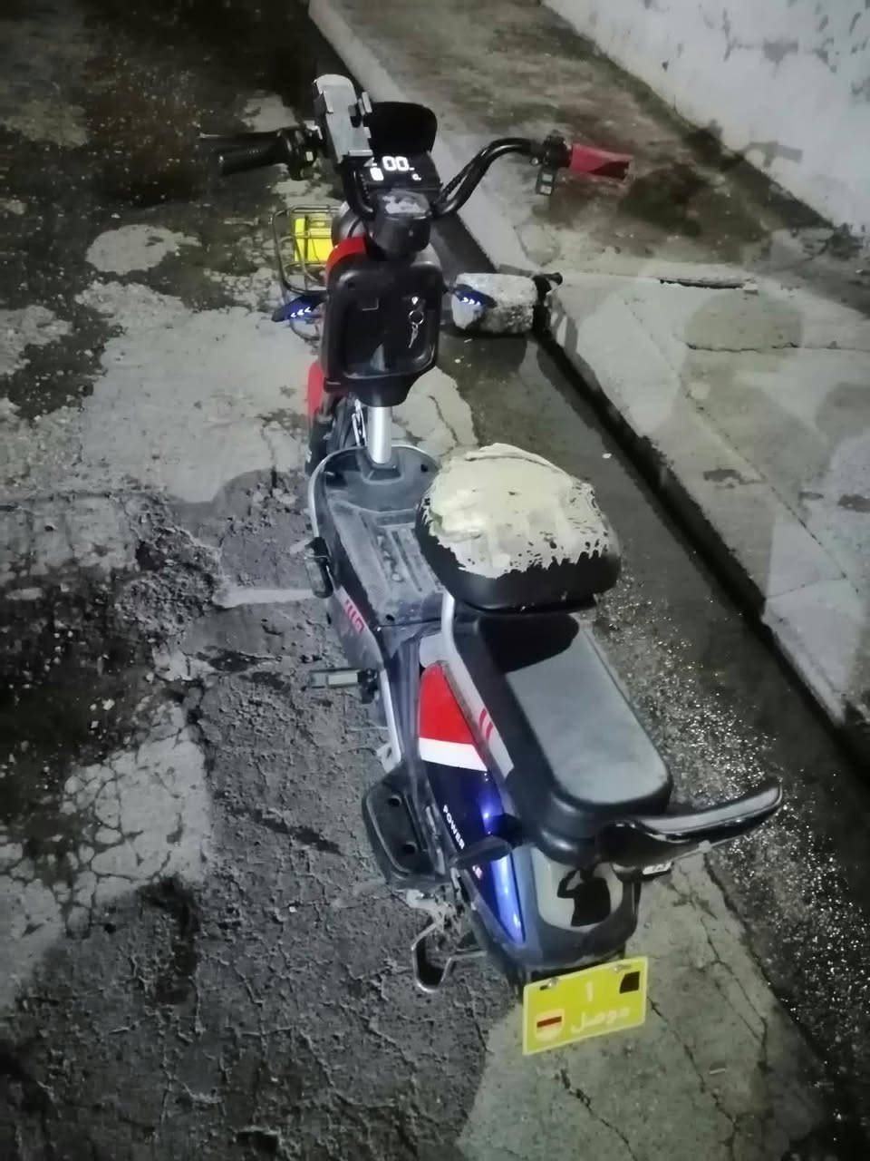 حجم ١٤ • نضيف • ناقص تايا
