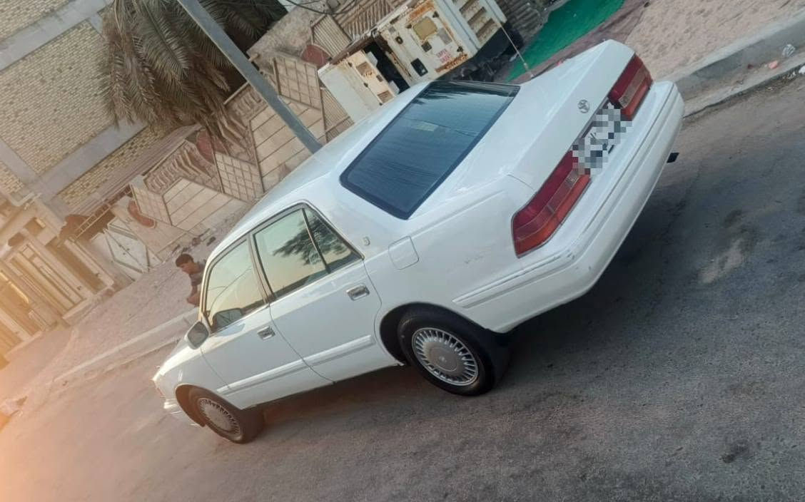 سلام عليكم رأس ثور يسره ابلاد بيه جاملق الوره مبدل مكفوله من الكص والنقل جثه مكينه اثنين ونص وكير وتبريد ثلج رقم انكليزي راعيه جاري سعره, 67وبيه شي بصيط مكان البصره رقم الهاتف ***********
