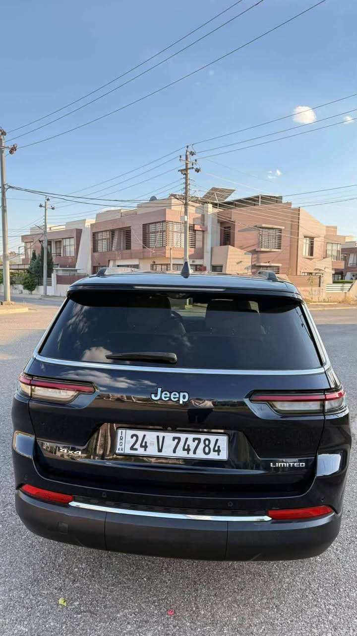 للبيع جيب كراند شيروكي لمتد بلاص2023
سنوية باسمي لغاية2030 

هزة جديدة

ضررها جاملغ امامي جهة السايق وبنيد فقط بدون دواخل شرط السونار السياره جاهزه وبدون اي نقص 

6راكب vipكشن منفصل

الموديل : 2023.(وارد أمريكي)

 

المحرك : V6.  3.6L . 

العداد :20الف ميل حقيقي

الرقم : دهوك

المواصفات:

* دفع رباعي 4x4. 

* ⁠4انضمة قيادة  

* رادار امامي مع مانع تصادم. 

* تحذير الخروج عن المسار . 

* تحذير النقطة عمياء ⚠ .

* نظام تحذير عند التقاطعات.  

* نظام تقليل الضجيج داخل المقصورة. 

* إنارة محيطية. 

* شاحن موبايل وايرلس. 

* تعديل وضعيات مقود السائق كهربائيا. 

* مرايا تعتيم + شاشة

* نظام الصوت من الپاين 10 سماعة. 

* ويل قياس 20 انج.

* سقف بانوراما.   

* شاشه كبيرة 10.1 انج . 

* نظام الخرائط (GPS).

* لوحة القيادة بقياس 12 أنچ. 

* كير شفتر بالستيرن. 

* كاميرا محيطية 360 درجة. 

* 4 كاميرات خارجية مع بخاخات ماء للتنظيف. 

* ⁠4كامرات داخلية 

* كاميرا للمرأة الداخلية. 

* المصابيح الأمامية LED.

* كشافات الضباب LED. 

* دخول ذكي. 

* بصمة على 5 ابواب للدخول الذكي. 

* تشغيل عن بعد.

* الصندوق الخلفي كهربائي.

* فرش المقصورة الداخلية من الجلد الفاخر.

* ذاكرة لحفظ وضعيات الجلوس للسائق. 

* المقاعد الأمامية كهربائية.

* المقاعد الأمامية تبريد وتدفئة.

* المقاعد الخفية تدفئة.

* ستائر للشبابيك الخلفية.

* حساسات امامية. 

* حساسات خلفية. 

* مكيف خلفي مع وحدة تحكم منفصلة. 

* تدفئة ستيرن. 

* مانع تصادم خلفي.

* بلوتوث تلفون. 

* محدد سرعة. 

* نظام التشغيل والاطفاء الاوتوماتيكي ( Auto Start System ).

للاستفسار /***********
***********
