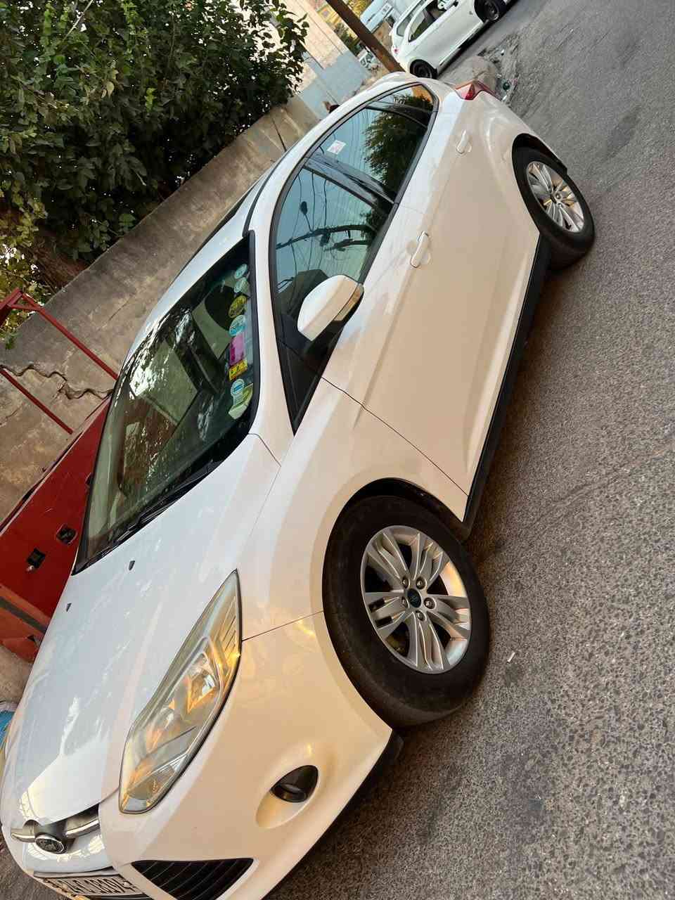 فورت فوكس موديل ٢٠١٤ بدون دعم وصبغ سعر ٩٠$ وبي مجال ***********
