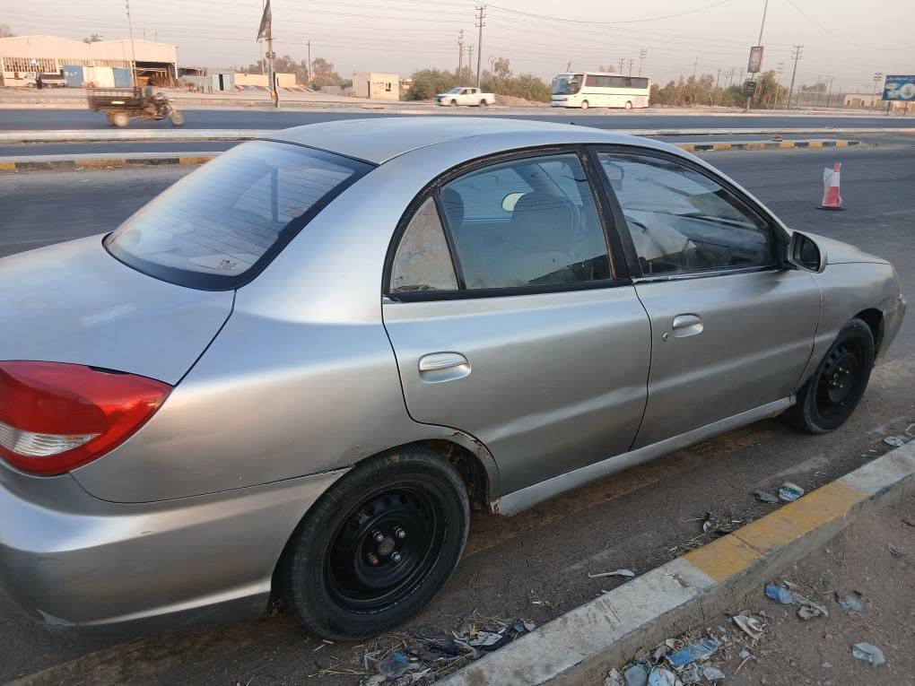 كيا ريو للبيع موديل 2005 كير عادي سيارة جاهزة رقم ذي قار مميز مشروع وطني سنوية ل 2029 مداور ثاني يوم مكان السيارة النجف الاشرف 
السعر 38 ورقة 
*********** واتساب موجود النجف, العراق
