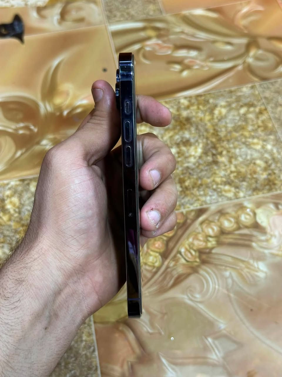 14 برو ماكس شرق اوسط جهاز نضيف كله بلاد بطاريه ٨٧فقط طاح من يدي وطلعت كأمره قطعه غير معروفه جهاز ويا كارتون مو شراي لا يراسل  سعره ٧٥٠ وبي مجال 
رقم ***********

