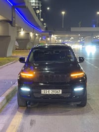 جراند شيروكي • ٢٠٢٢ • ٧ ركاب