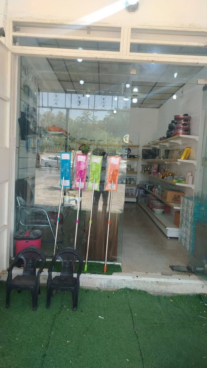 السلام عليكم
محل البيت الانيق

فرفور والمواد المنزليه

العنوان خانقين أمام عباس شارع العام بيجوار  أسواق خيزان 
يوجد توصيل داخل خانقين والمحافظات
يوجد جمله ومفرد 
نتعرف بزيارتكم 
***********

