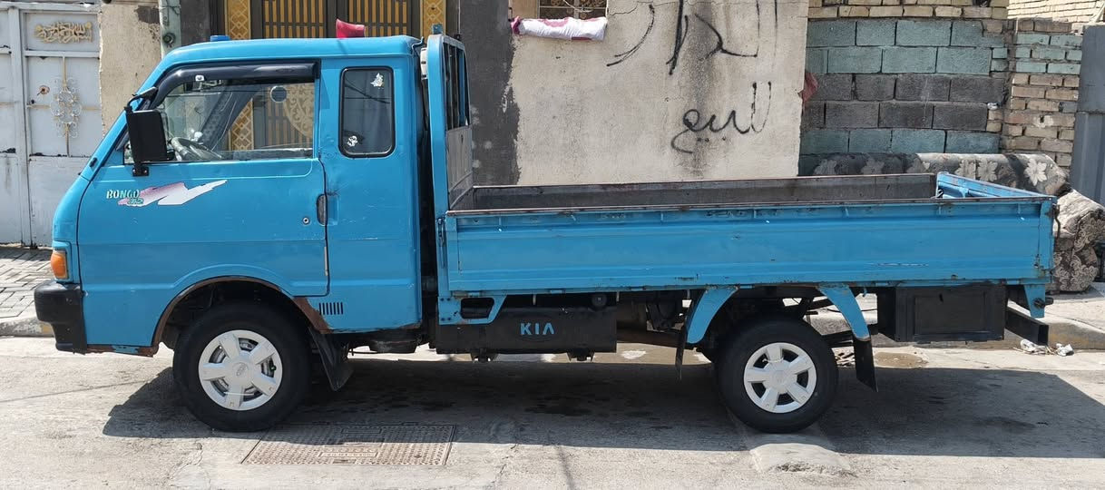 كيا بنگو موديل 95 سيارة جاهزة اي نقص مابيهة كهربائيات دوشمة كاملة جديدة  بااسمي رقمهة بغداد گير خير من الله مكينة بيهة خيط تبخير فقط الباقي كلشي بيها جاهز مكاني العبيدي شهداء الثانية السعر 55 للاستفسار اكثر الاتصال على الرقم التالي ‏‪***********‬‏ واتساب متوفر .
