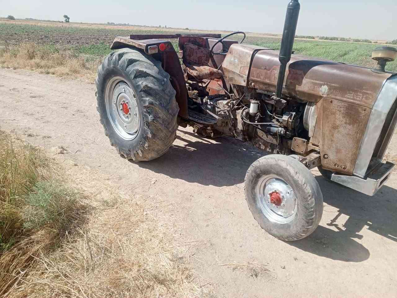 تنكتر فور گسن للبيع حجم ٢٩٠ محرك گير اكسل شرط والباقي شوف العين رقم كركوك السعر ١٠ او بيها مجال للاستفسار الاتصال على الرقم *********** المكان قرية العرابده
