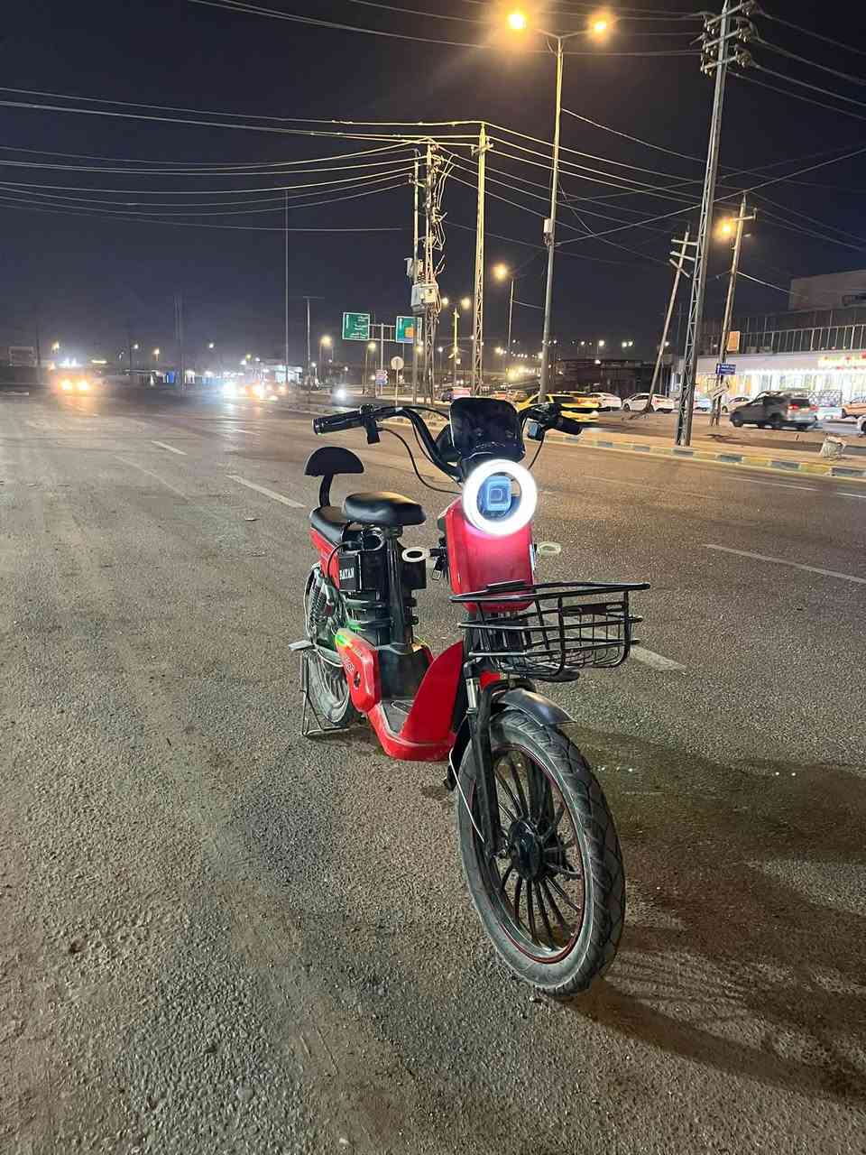 دراجه شحن شركه ريان  حجم ٢٠
شغاله 
أشاير ✅

هورن ✅

مثبت سرعه ✅

لايت عالي ✅

مستعمله 6  اشهر  ✅

سعر 220  وبيه مجال استفسار ***********
