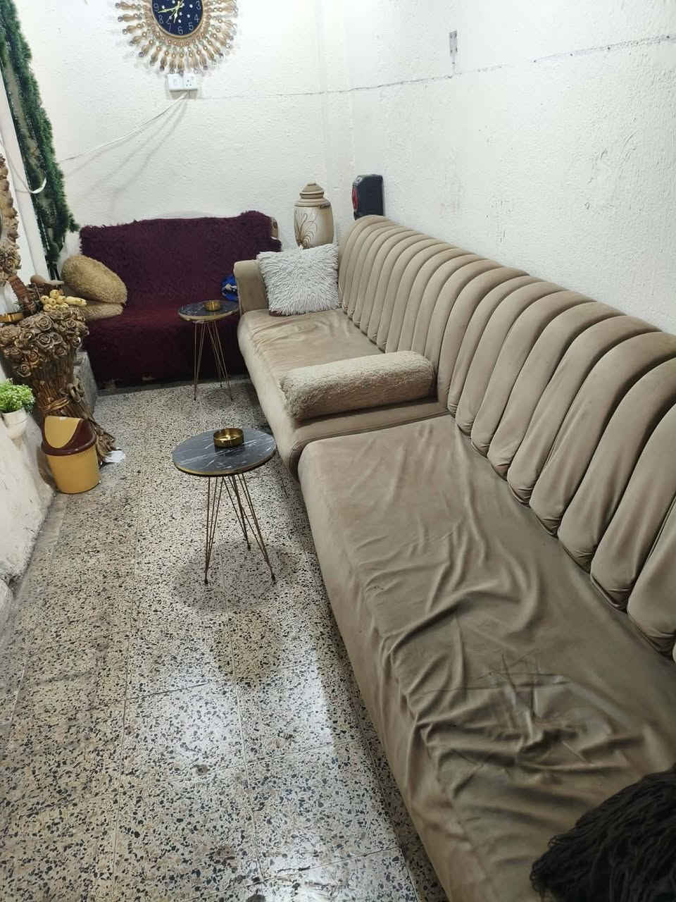 قطع ديوان للبيع للتواصل ***********
