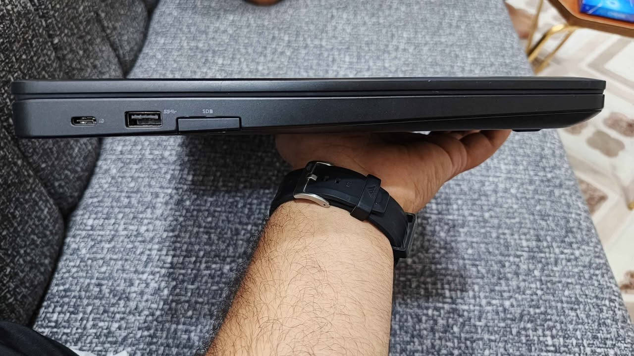 ديل لاتيتيود ٥٥٩٠ • i7-8650U • SSD ٢٣٨GB