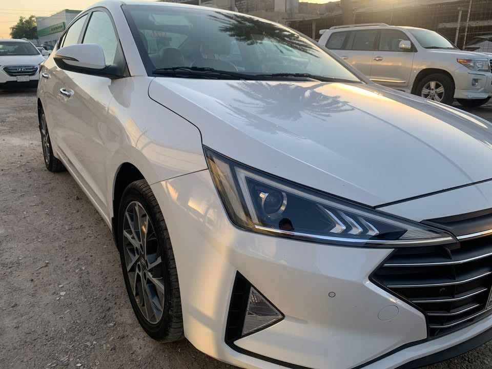 النترا موديل 2019 خليجي رقم بغداد باسمي
سياره مكفوله كفاله عامه لا شخط لا صبغ لا بارد لا فتح 
حتى دعاميات كفاله سياره اخت زيرو شرط سونار تحجي تفحص 
فول موصفات للأخير معروفه موصفات للنترا 
سياره جديده مال جناي ممتعوبه 
السعر 168 وبيه مجال للشراي 
مكان سياره كربلاء 
اي ستفسار اتصل 
***********
