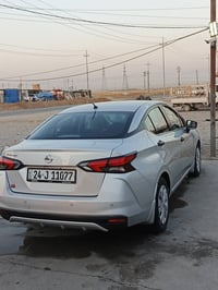 ڤيرسا • ٢٠٢١ • بدون صبغ