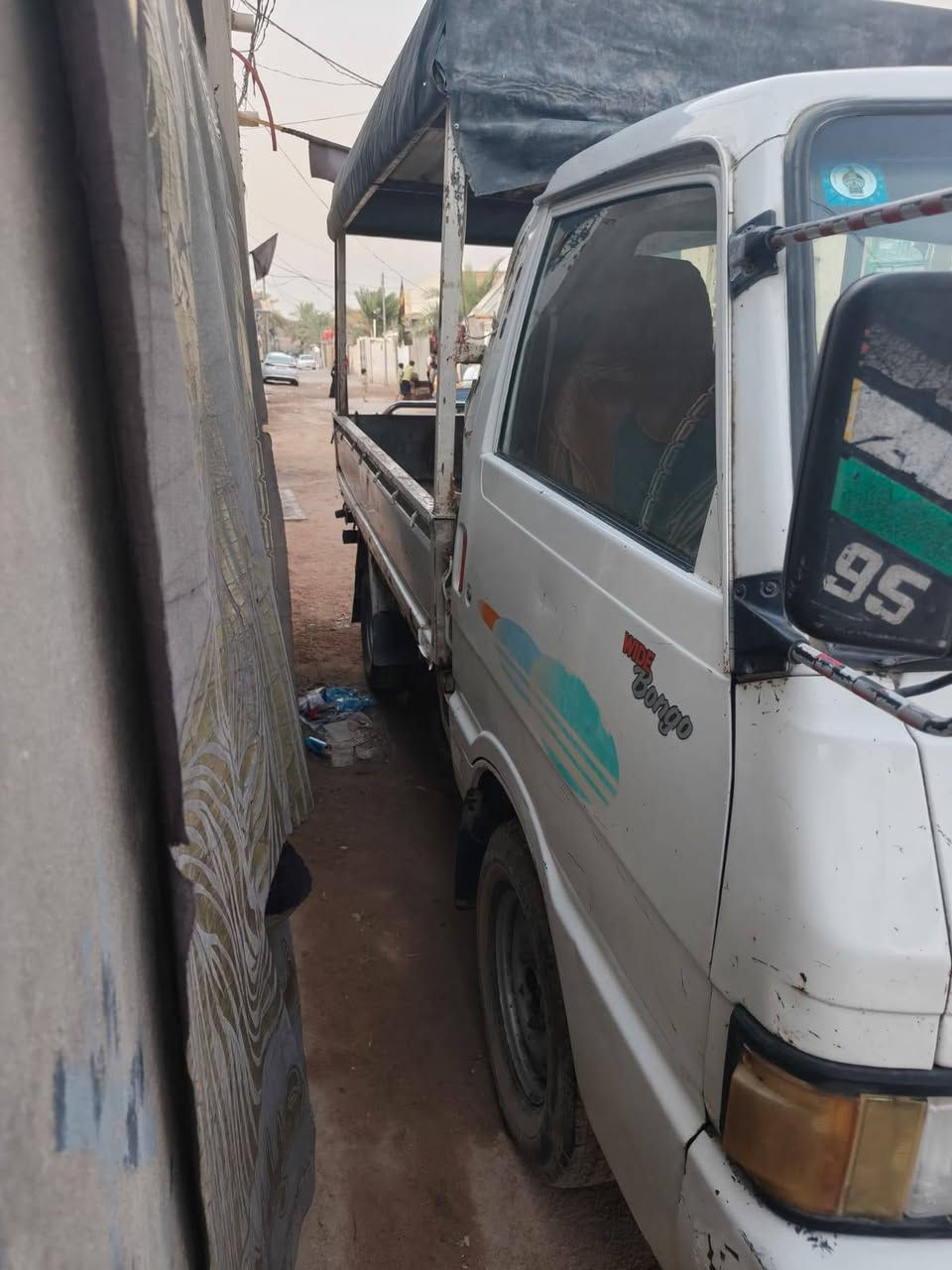 كيه للبيع
كيه مديل 94 السنويه نهايتها 28
مكفوله من الضربه صبغ بلادي كير ومحرك واكسن جديد
وتخم تاير و حداديه جديده كهربائيات كلها شغاله
السياره مابينها نقص والتحويل ثاني يوم السعر 53 وبيها مجال

العنوان نجف الكوفه
***********
