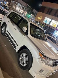 لاندكروز 13  مراوس مع سورنتو 24 /25 فول  07722373778