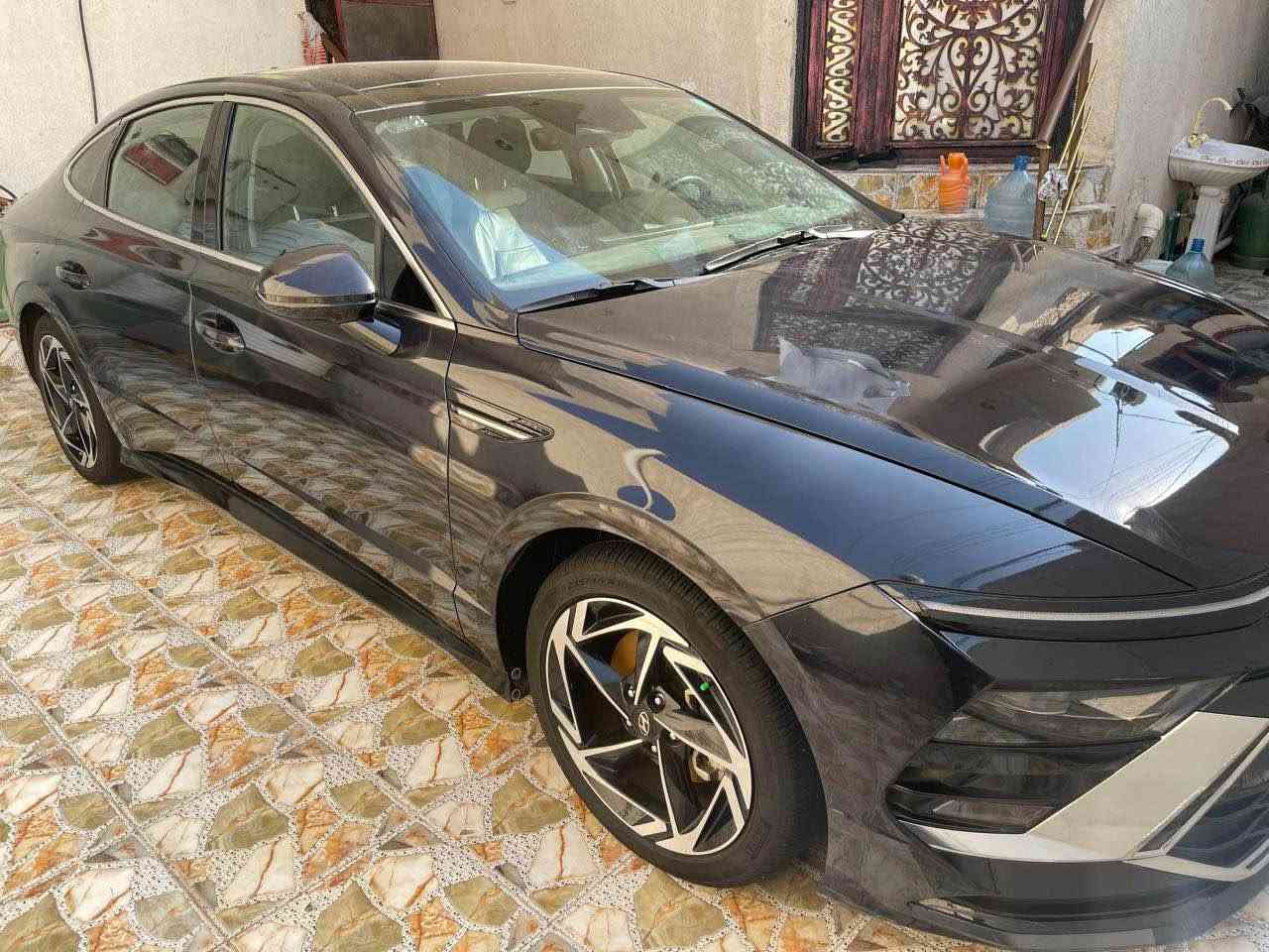 سوناتا 2024 
مكينتها 2500تنفس طبيعي
فول مواصفات 
ماله داعي اكتب مواصفاتها 
لون البيتنجاني متغير 
حادث دعاميه فقط يعني سياره مكفوله كتاب شهداء 
سعر 195
للا استفسار و الاتصال 
واتس***********
اتصال*********** البصرة, العراق
