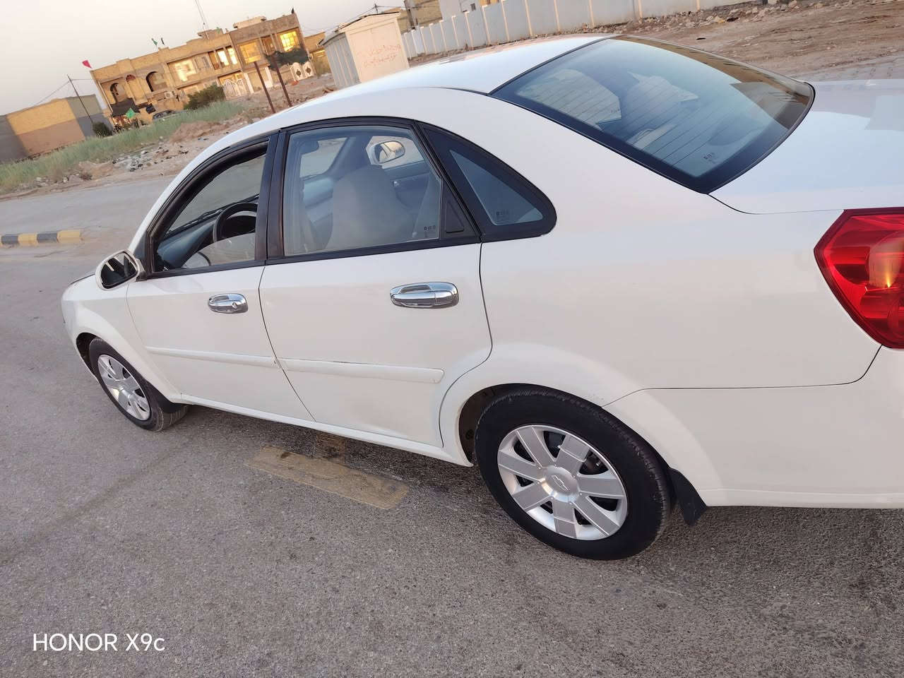 سياره للبيع اوبتره مديل ١١ رقم واسط وباسمي كير عادي رقم إنكليزي سياره مكفوله رقم ***********  سعر ٧٣ بيه مجال
