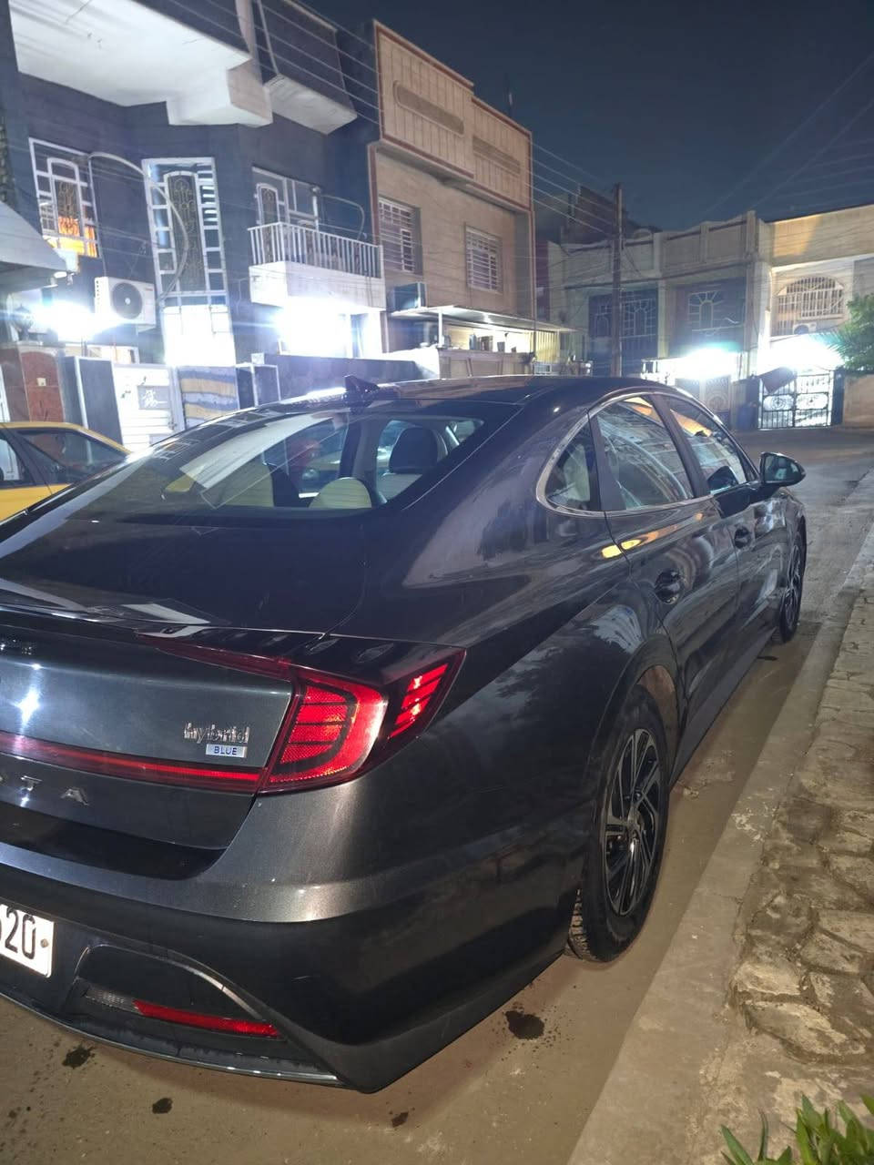 🚗 للبيع: هيونداي سوناتا هايبرد 2023

🔹 الموديل: 2023
🔹 الفئة: Blue هايبرد
🔹 اللون: سيلفر
🔹 الوارد: أمريكي 🇺🇸
🔹 الممشى: 86,000 كم
🔹 الموقع: بغداد
🔹 المالك: صاحب السيارة مباشرة

✅ السيارة بحالة جيدة
✅ الهايبرد والمحرك والقير يعملون بصورة جيدة
⚠️ توجد آثار بسيطة من ضربات البَرَد على القمارة/السقف، وهي ظاهرة بشكل خفيف.
❌ لا توجد أضرار كبيرة.

💰 السعر: 24,500,000 دينار قابل للتفاوض بالمعقول

📞 للاستفسار والتواصل:
***********

للجادين فقط، والمعاينة في بغداد. الفارس, صلاح الدين
