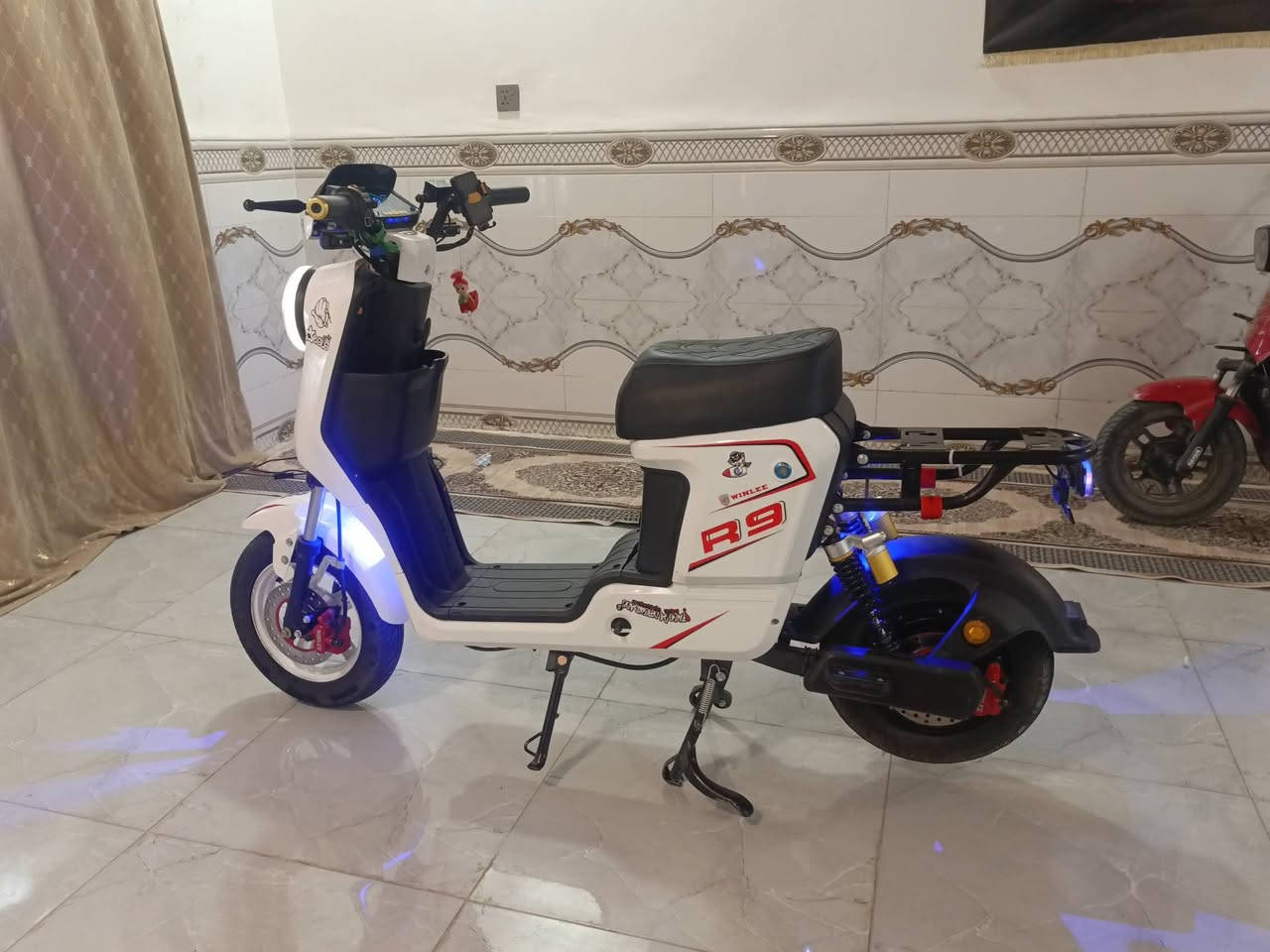 مديل ٢٦ • بطاريات ٣٢ • سرعة ١١٠