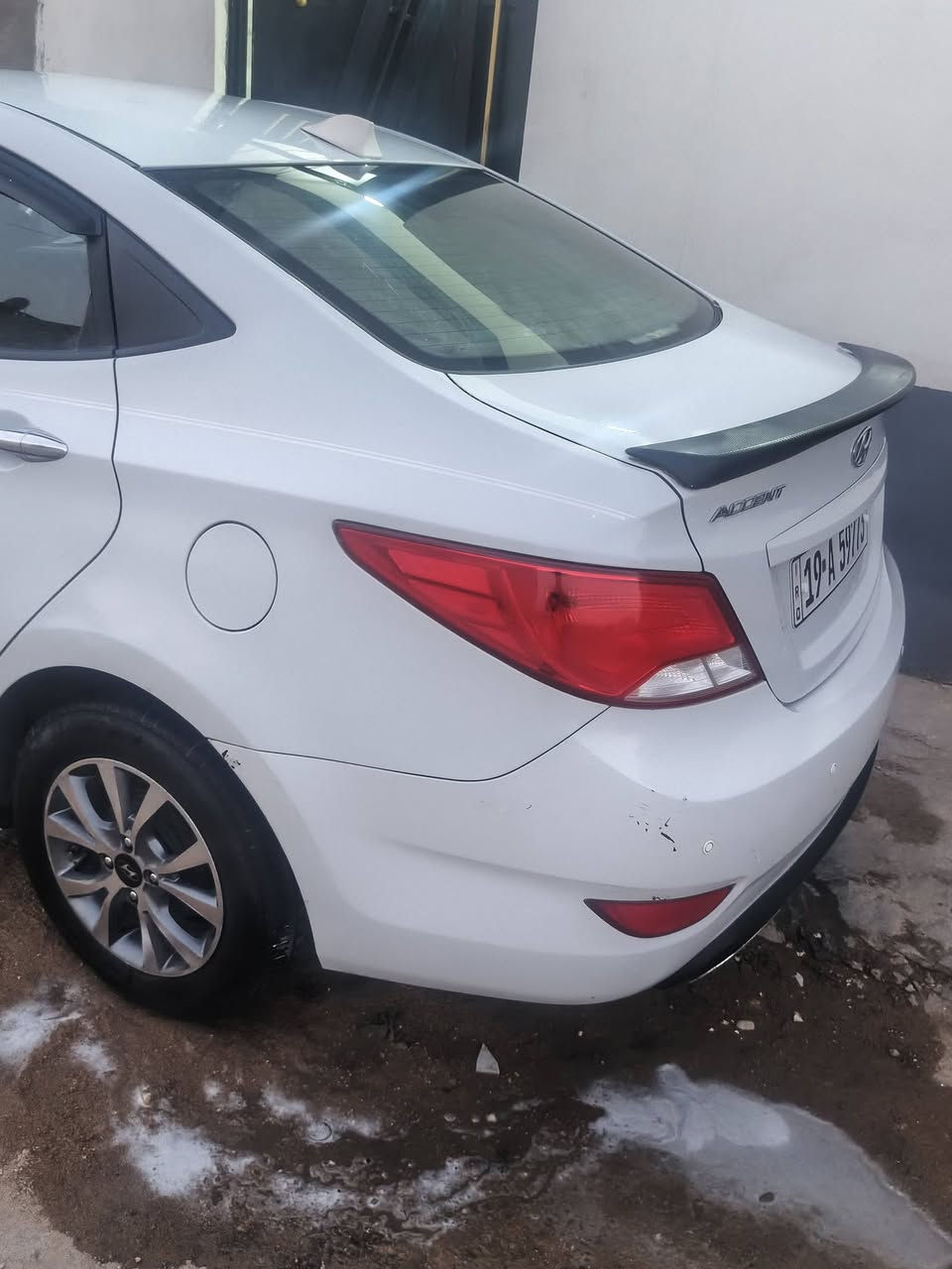 للبيع هواندي اكسنت 2017 أمريكي بسمي سنويه لل30 رقم دولي محرك 1600 تبريد ثلج❄ مكينه مكفول كير مكفول حساس خلفي تحكمات ستيرن شاشه ماشيه 107 ميل فقط سعر 95 وبيها مجال للشراي مكاني كربلاء رقمي ***********
