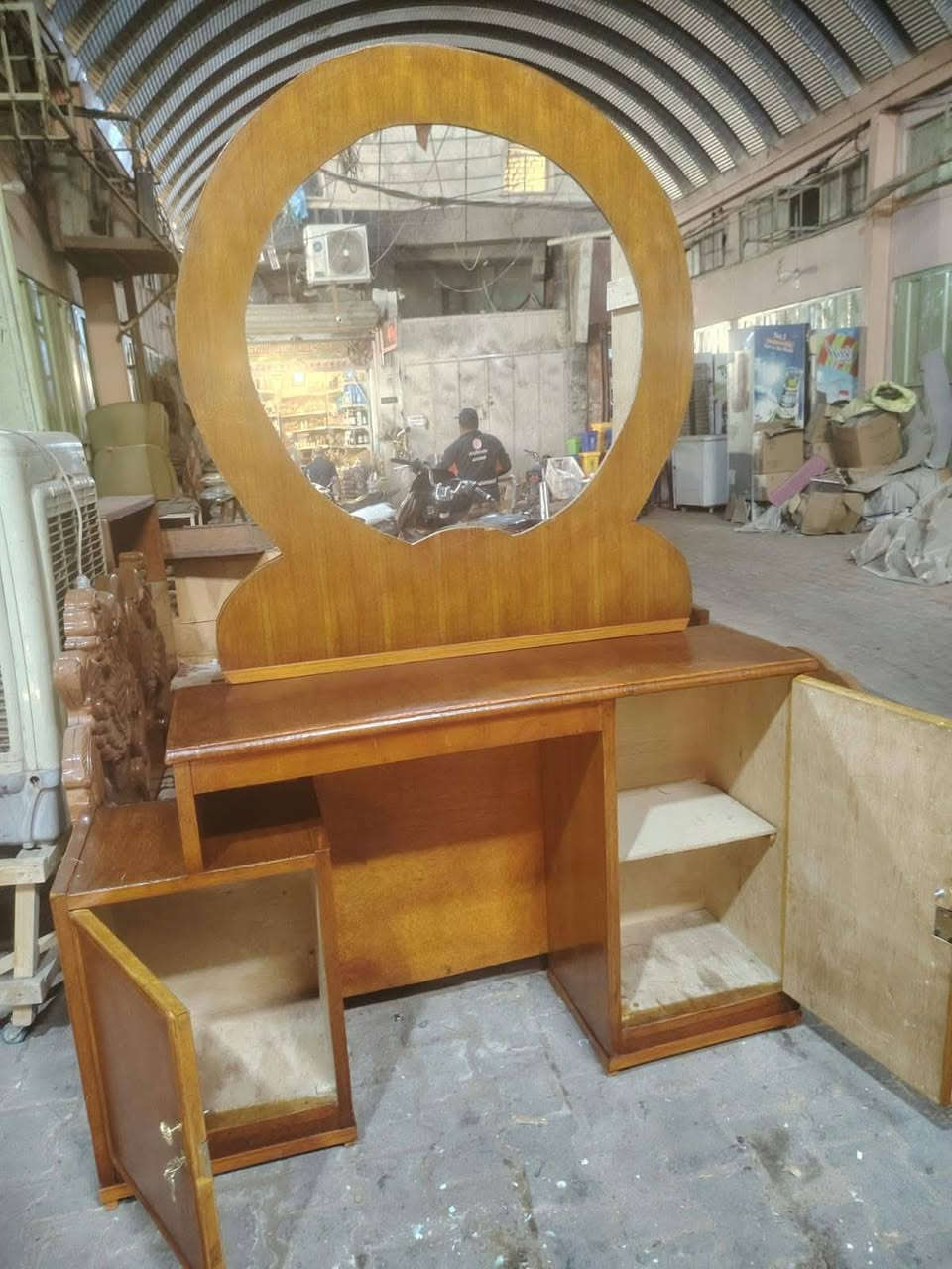 أغراض للبيع كلمن وسعره تزكام نجارة
