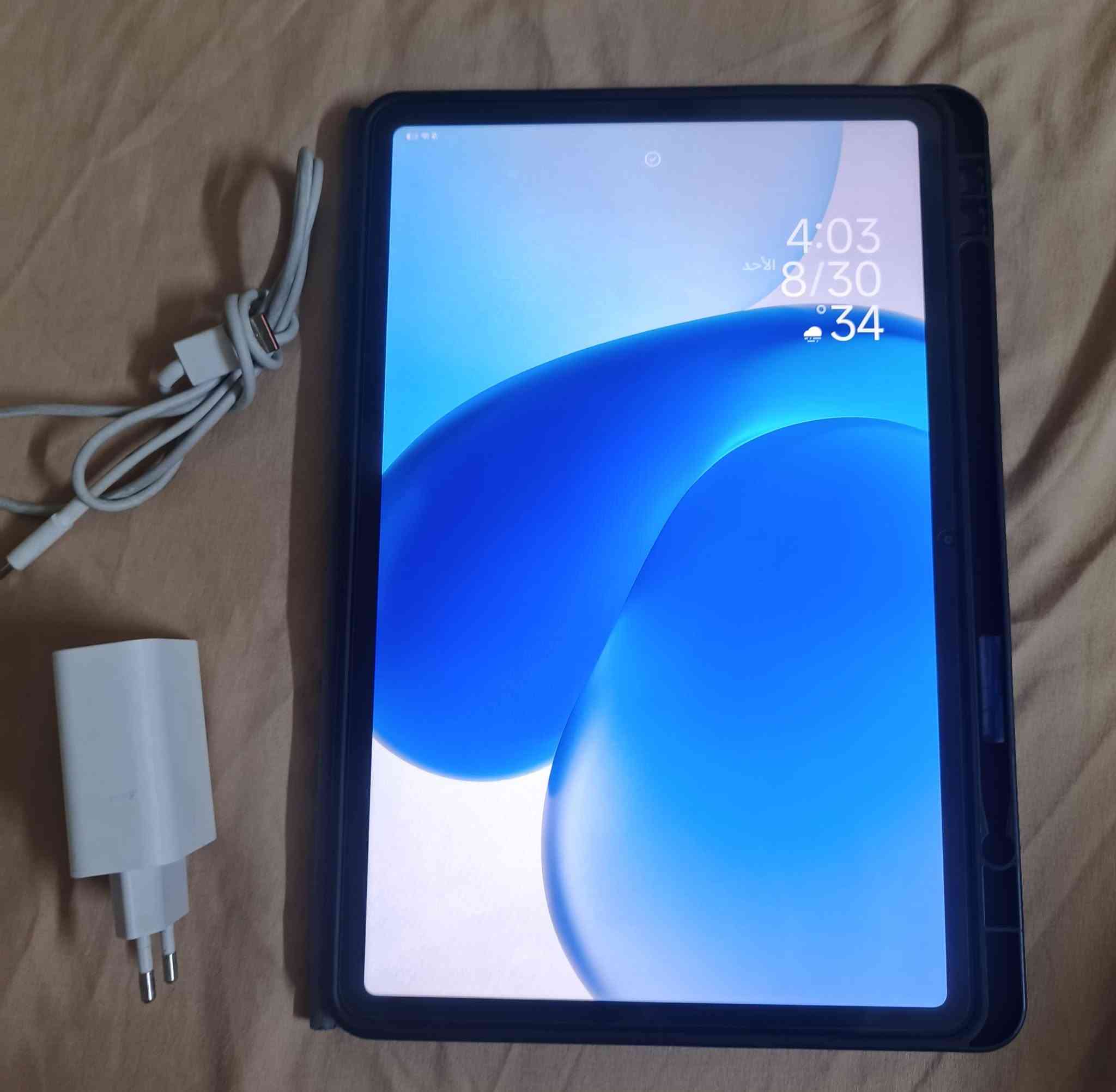 بوكو باد / poco pad
مستعمل نضيف استعمال قليل 
جهاز ما مفتوح و مكفول مع ملحقات شاحنه بسعه 67w + كفر حمايه ابو الاستاند 
مواصفات :
شاشه حجم 12.1
بطاريه 10.000
مساحة تخزين 256/8 
معالج  Snapdragon 7s Gen 2 
_يفيد للالعاب و للدراسه و متعدد الاستخدام 
_______
مكاني بغداد السعر 325 وبي مجال بسيط 
الرقم للتواصل ***********
