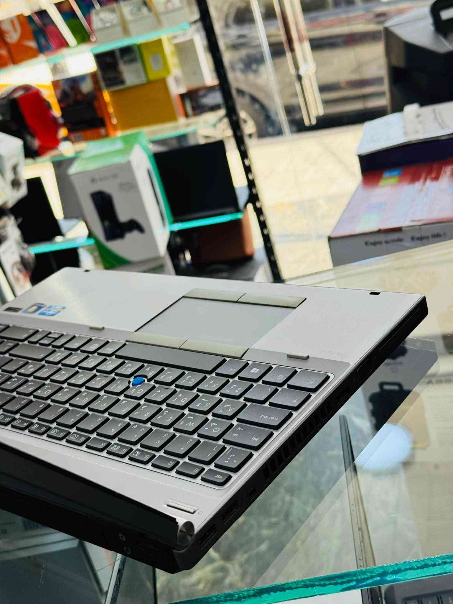 HP ELITEBOOK 8570

CORE i5 ✅
RAM 8 GB ✅
HARD DRIVE 500 GB✅

DISPLAY 15.6 شاشه كبيرة بحجم 
يحتوي اللابتوب على اكثر من ١٠ العاب قوية منها لعبة GTA V 5
بطارية تدوم اكثر من ساعتين 🔋 

مع الشاحنه الاصلية ✅

فقط بسعر ١٣٥ الف دينار 

موصل الزهور 
*********** موصل, نينوى
