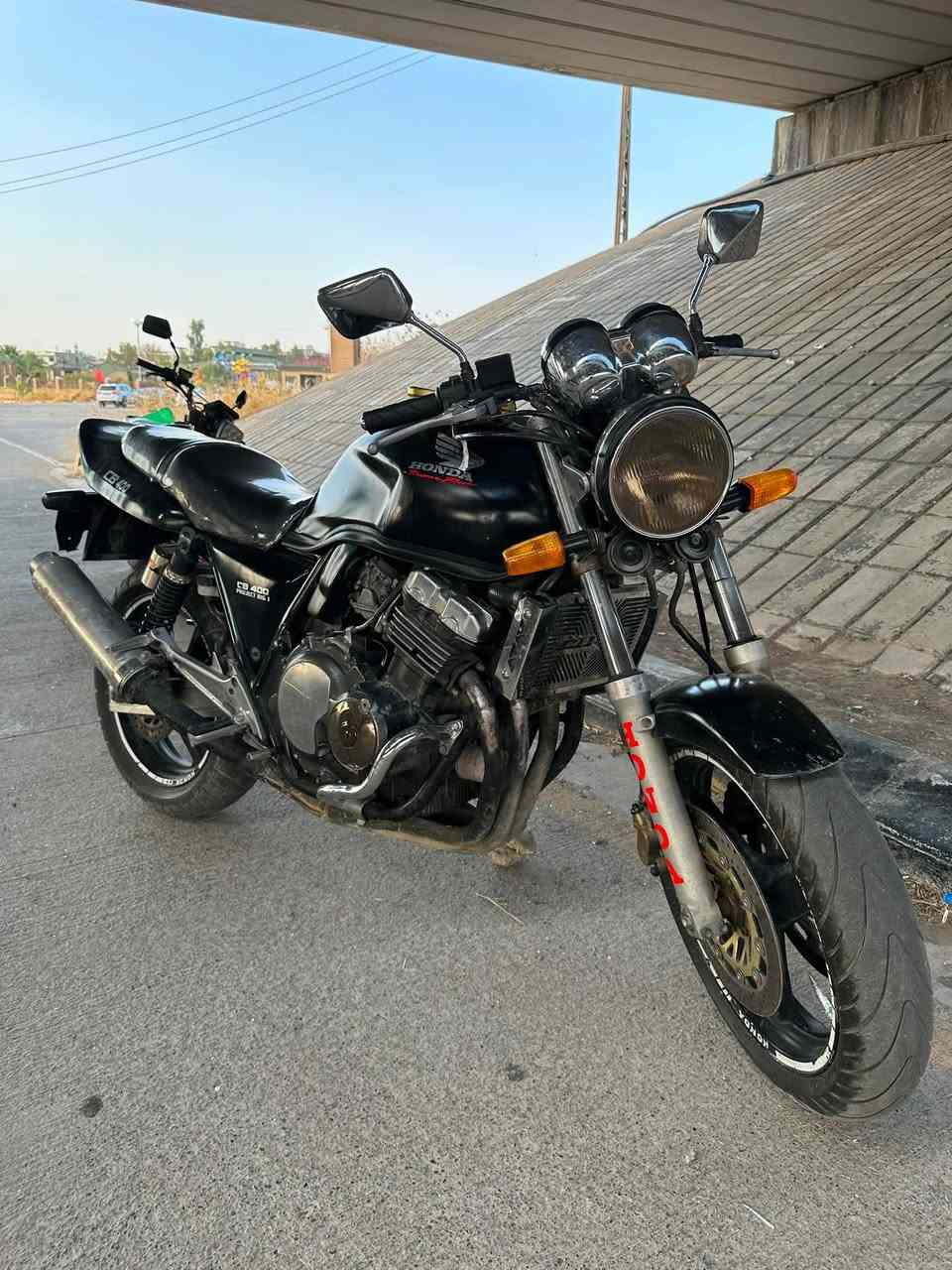 سلام علیکم دراجة cb400 ١٦ ولف مودیل ١٩٩٨ محرك مفتوح مبدل ولفات دراجة ای عیب مابي کهربایات کلهم شغال طایرات جدید سعر 11$ ورق بي مجال
مکان #کرکوک_رحیم اوە

رقم» ***********
