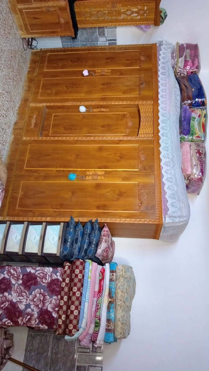 غرفه خشب عراقي البيع بيع مستعجل تواصل
***********
