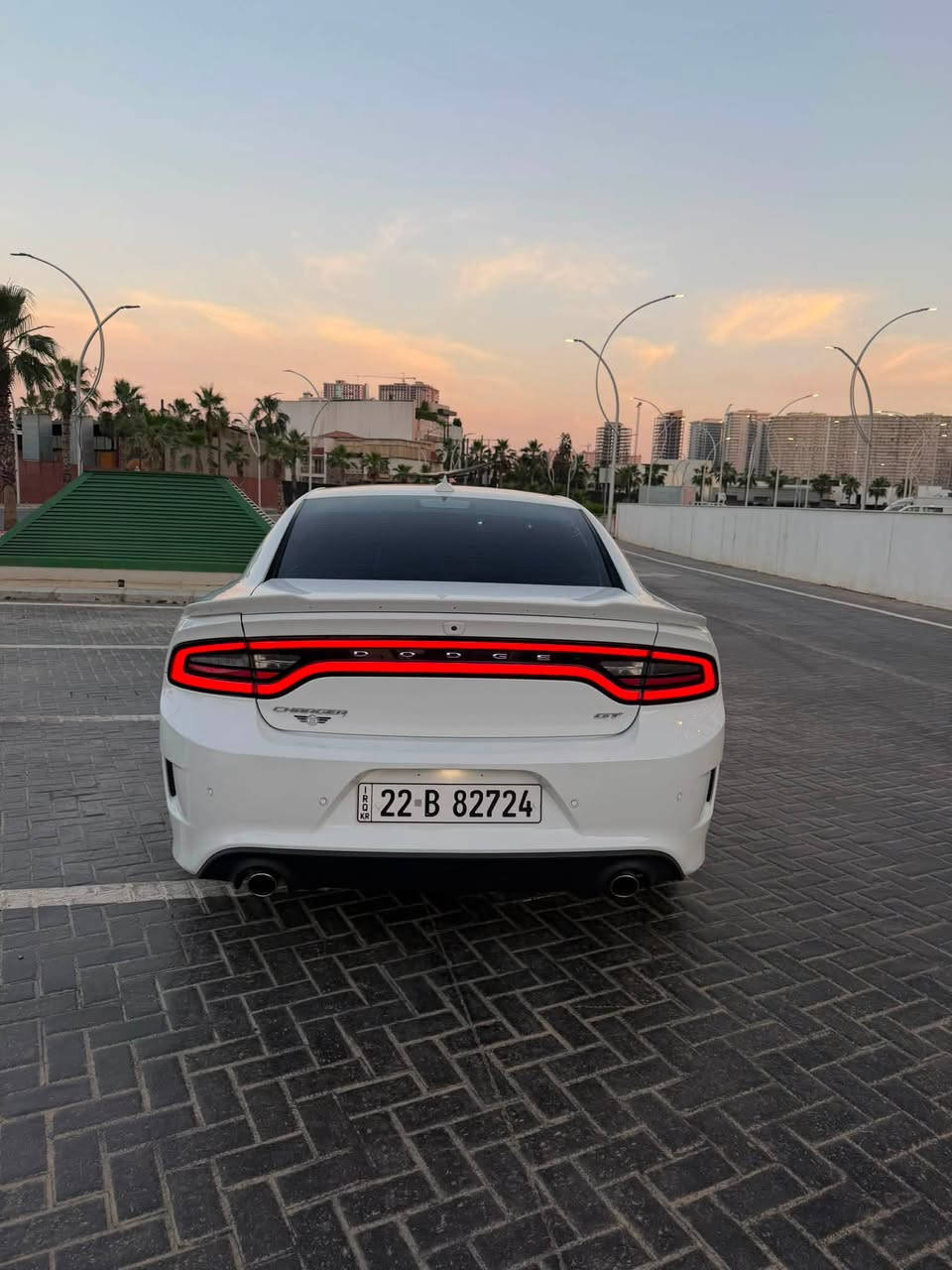 جارجر  جيتي GT  موديل 2021 
الخوان فقد البيع ما الرواس 
***********
السيد الوان البيض المميز 
 فول مواصفات GT 
الدخل الحمر البيلادي
(اقره المنشور قبل ماتخابرني و بيك خير وتدلل))
(السياره بيها فقد بنيت  ) 
سياره جديده اي نقص ما بيهه ابد 📍❤️
(سيارة  ماشية 75 ميل 
سياره جديده بمعنى الكلمه
رقم  اربيل الجديد كلشي جديد
المحرك : V6.  3.6L .
المواصفات :
* جناح خلفي بلادي
* ويل قياس 20 انچ  بلادي تخم تاير جديد
* ستيرن رياضي . 
مقاعد رياضية جلد   حضن
* كشافات الضباب زنون . 
* المصابيح الأمامية مع LED . 
* حساسات . 
* شاشه كبيرة مع نظام ملاحة نفكيشن GPS .
* الشاشة مع اوپشنات SRT . 
* سستم صوت الپاين .
* مقاعد أمامية كهربائية عدد 1 
* تشغيل عن بعد . 
* محدد سرعة . 
* تلفون بلوتوث . 
* كاميرا خلفية .
* مرايا متحسسة للاضاءة العالية .
* كير شفتر بالستيرن . 
* دخول ذكي (بصمة) .

السعر ٢١٨📥
للاستفسار
مكان السيارة اربيل 
***********
***********الوتساب
