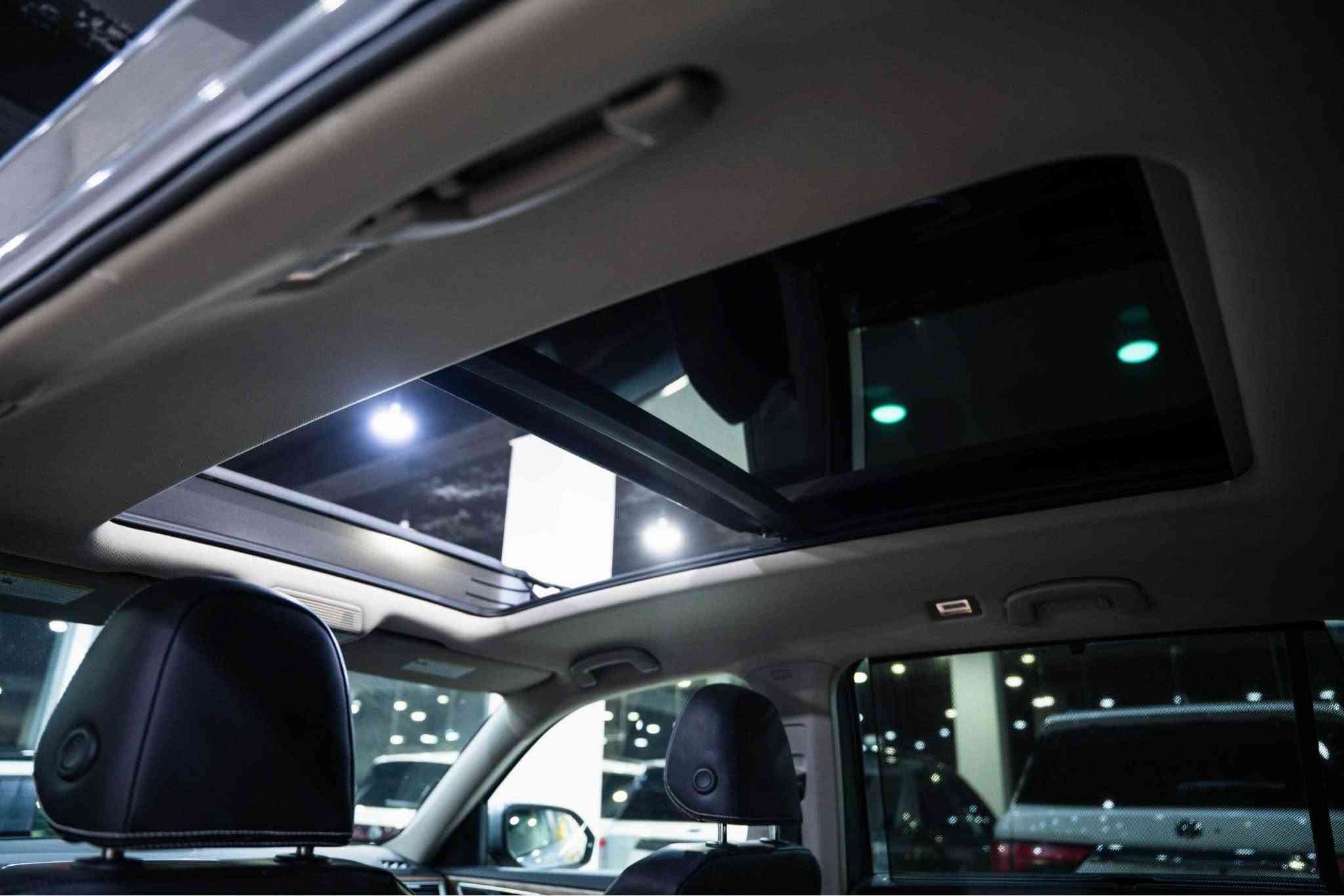 2024 VOLKSWAGEN ATLAS, 2.0T SE TECHNOLOGY

موديل: 2024
وارد : امريكي 
مواصفات :SE -
‎عدد الأميال : 18,000ميل
الون : سلفر
الون داخل ؛ اسود
‏‎سلندر :  V4
‎ صبغ :  ٢ قطعة بدون داخل  
ارباك : فقط بردة
سيارة رقم موقط ٣ شهر بي مجال
مكان اربيل شارع حديد و خشب معرض دايناميك موتورز
‏‎من المعلومات الرجاء التصل علي وتس اب
سعر جدا مناسب 🔥🔥🔥📲📲
                                                                                              *********** -
============== أربيل, العراق
