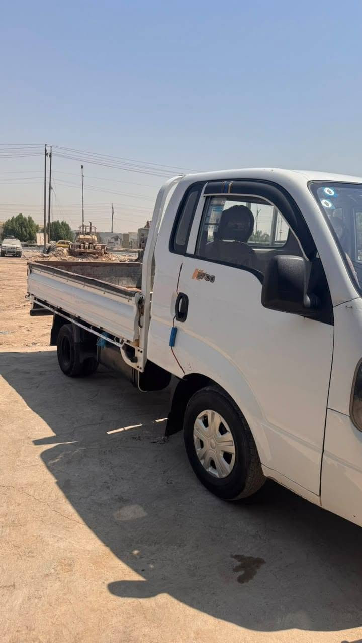 كيه قرده لبيع موديل ٢٠١٥ رقم واسط محرك بيه خيط بخار تخم تاير  تحويل ثاني يوم سعر١٠٨ وبيه مجال دوشمه جديده مع شاشه وبيه كامره خلفيه رقمي *********** مكاني بغداد ناحيه الوحده قرب مركز شرطه
