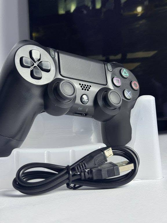 يد تحكم لاسلكية PS4 DualShock 4

أكيد، هذه نسخة **قوية ومناسبة للإعلان الممول على فيسبوك**، بنفس أسلوب الإعلان السابق، مع السعر والتوصيل ووسيلة التواصل:

🎮🔥 **يد الـPS4 القديمة خربت؟ أو تريد يد إضافية للعب ويا أصدقائك؟**

هسه تگدر تحصل على **يد تحكم لاسلكية DualShock 4 للـPS4** 🎮✨
تحكم سلس، استجابة سريعة وتصميم مريح يخليك تستمتع باللعب لساعات!

🔥 **مميزات اليد:**
✅ اتصال لاسلكي عبر Bluetooth
✅ عصاتان تحكم Analog للتحكم الدقيق والسلس
✅ لوحة لمس Touch Pad
✅ أزرار SHARE و OPTIONS
✅ مكبر صوت مدمج 🔊
✅ بطارية قابلة لإعادة الشحن 🔋
✅ منفذ Micro USB للشحن
✅ تصميم مريح للاستخدام لفترات طويلة
✅ متوافقة مع PS4 وبعض أجهزة الكمبيوتر 💻

📦 **محتويات العلبة:**
🎮 يد تحكم لاسلكية DualShock 4
🔌 كيبل شحن USB
📦 علبة المنتج

💰 **السعر مع التوصيل: 25,000 ألف دينار فقط!** 🔥

📲 **للطلب والاستفسار عبر واتساب:**
***************

🚨 **لا تخلي اللعب يفوتك! اطلب يدك هسه وخلي اللعب أحلى ويا أصدقائك 🎮🔥**
