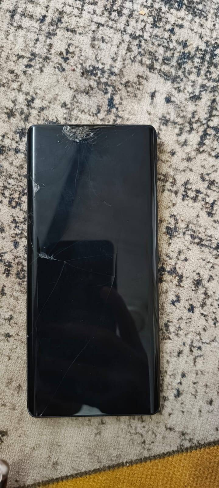 هونر X9a • ٢٥٦ • شاشه مكسوره