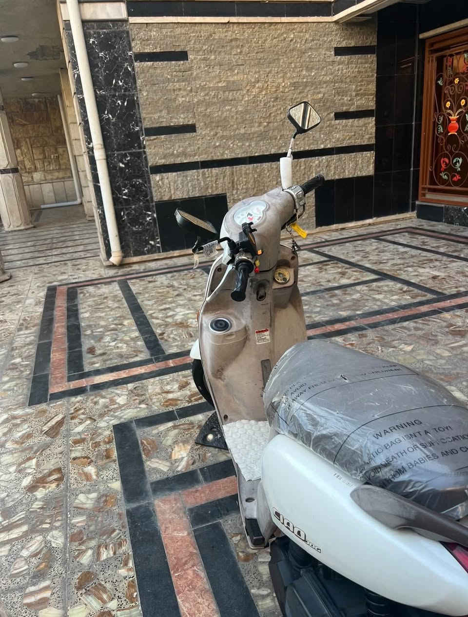 سلام عليكم دراجة فلة موديل 11 جديدة حيل مال رامبو ماخذها العنوان بغداد شارع فلسطين الهاتف
***********
